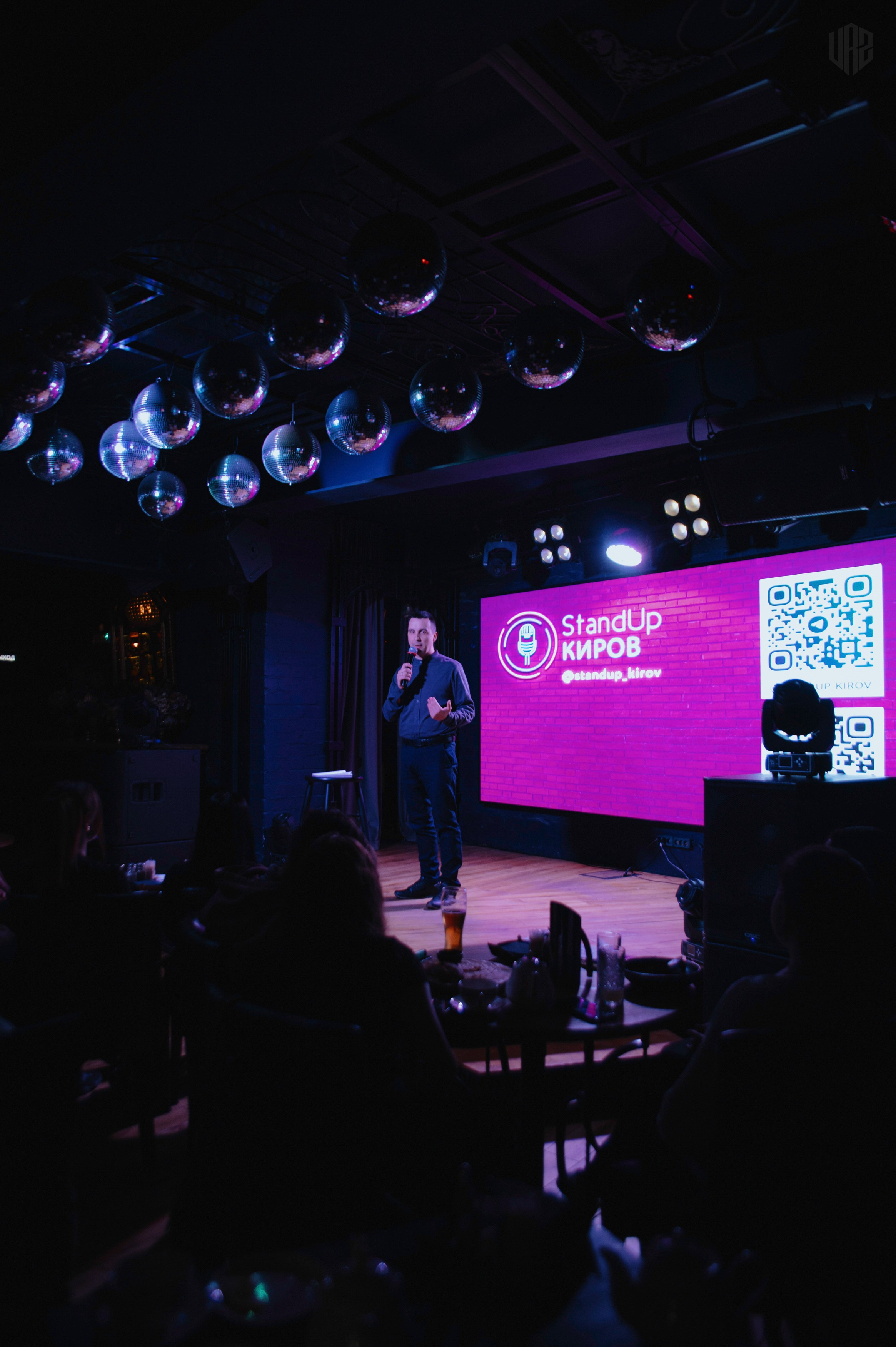 Stand up медицинских работников. Контент фотограф Илья Урс