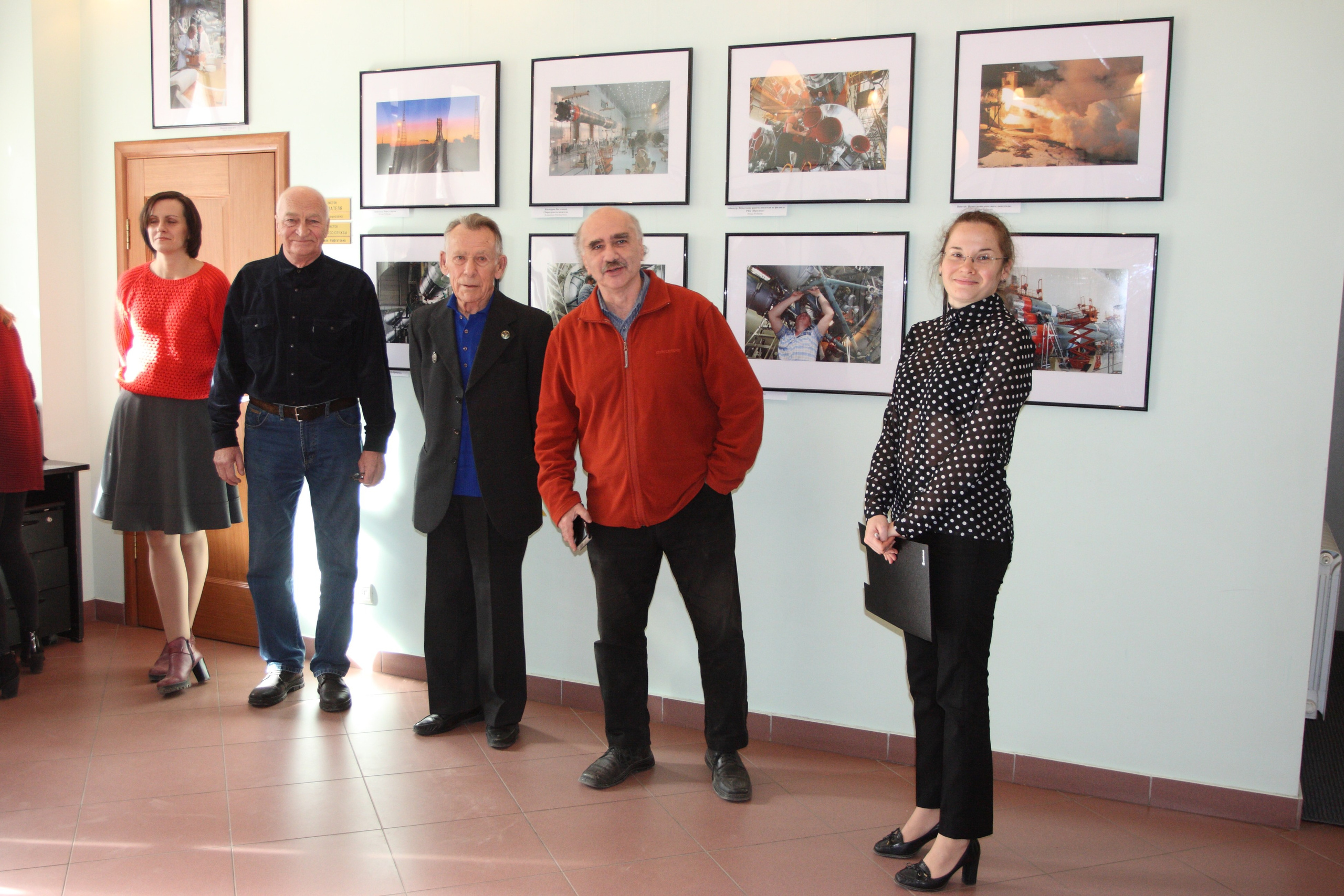 11.10.2016 Открытие фотовыставки «Космос». Фотообъединение Самарского областного отделения Союза журналистов России