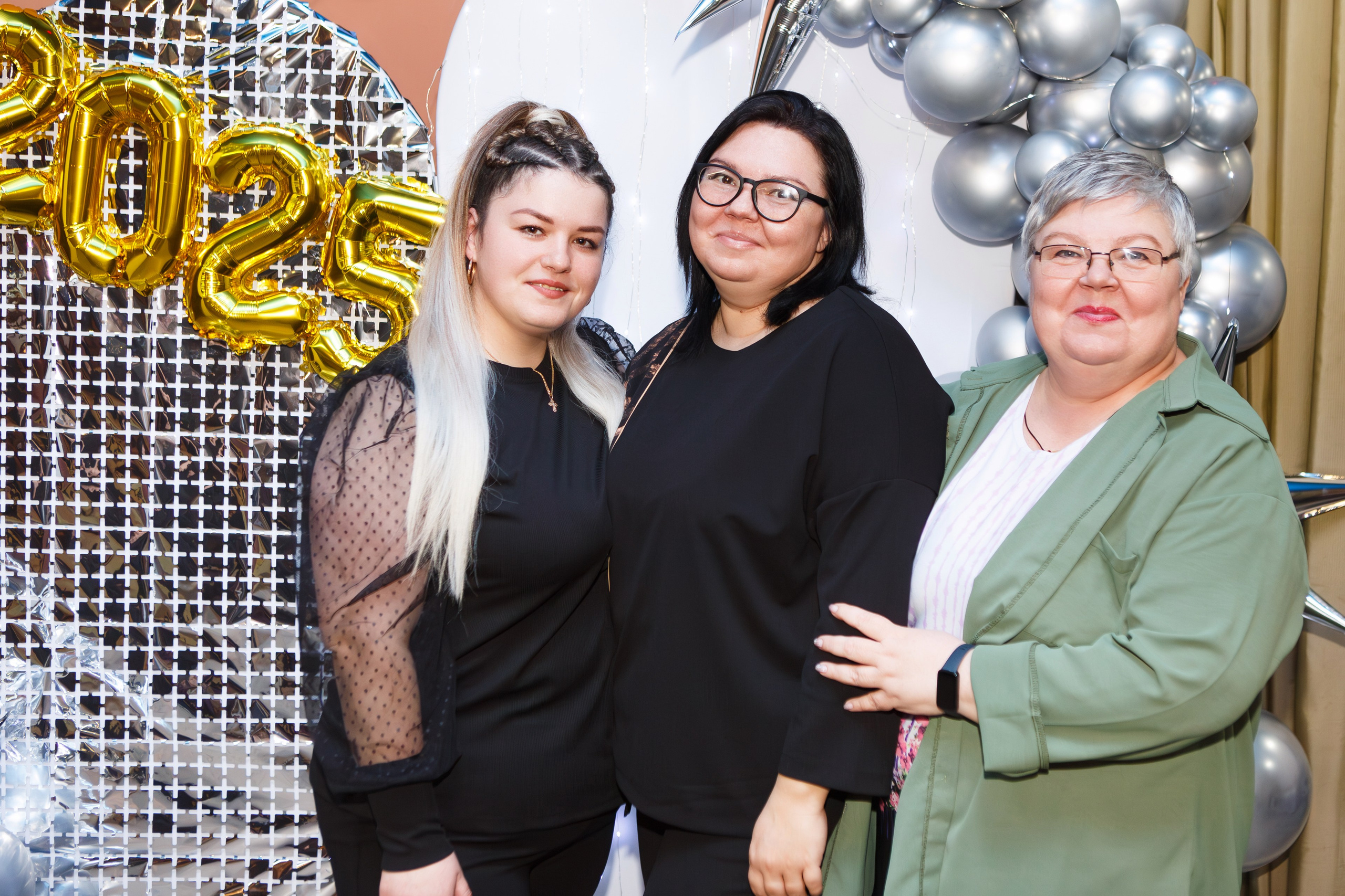 КОРПОРАТИВ 20.12.24 (кафе — АТМОСФЕРА). Профессиональный фотограф в Мценске и Орловской области