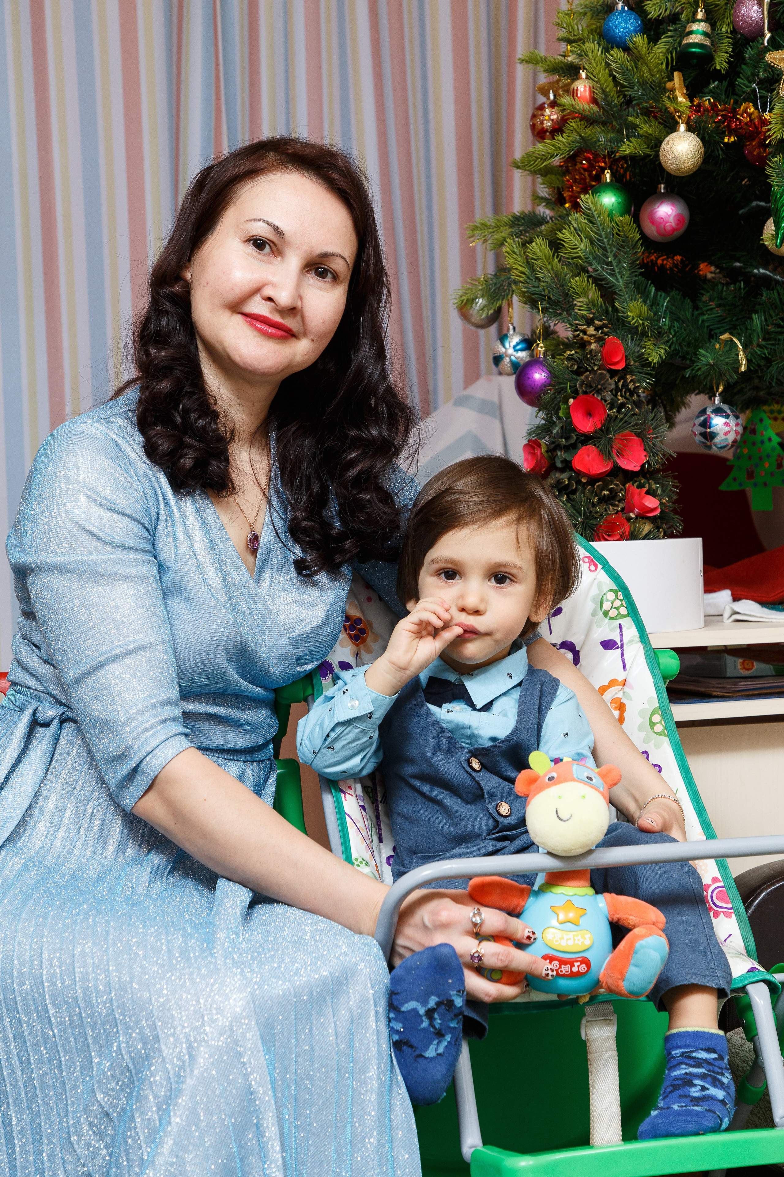 Юля Сергей Настя Олег и Серёжка ч.2. Школьные выпускные альбомы в Москве Марина Николаева