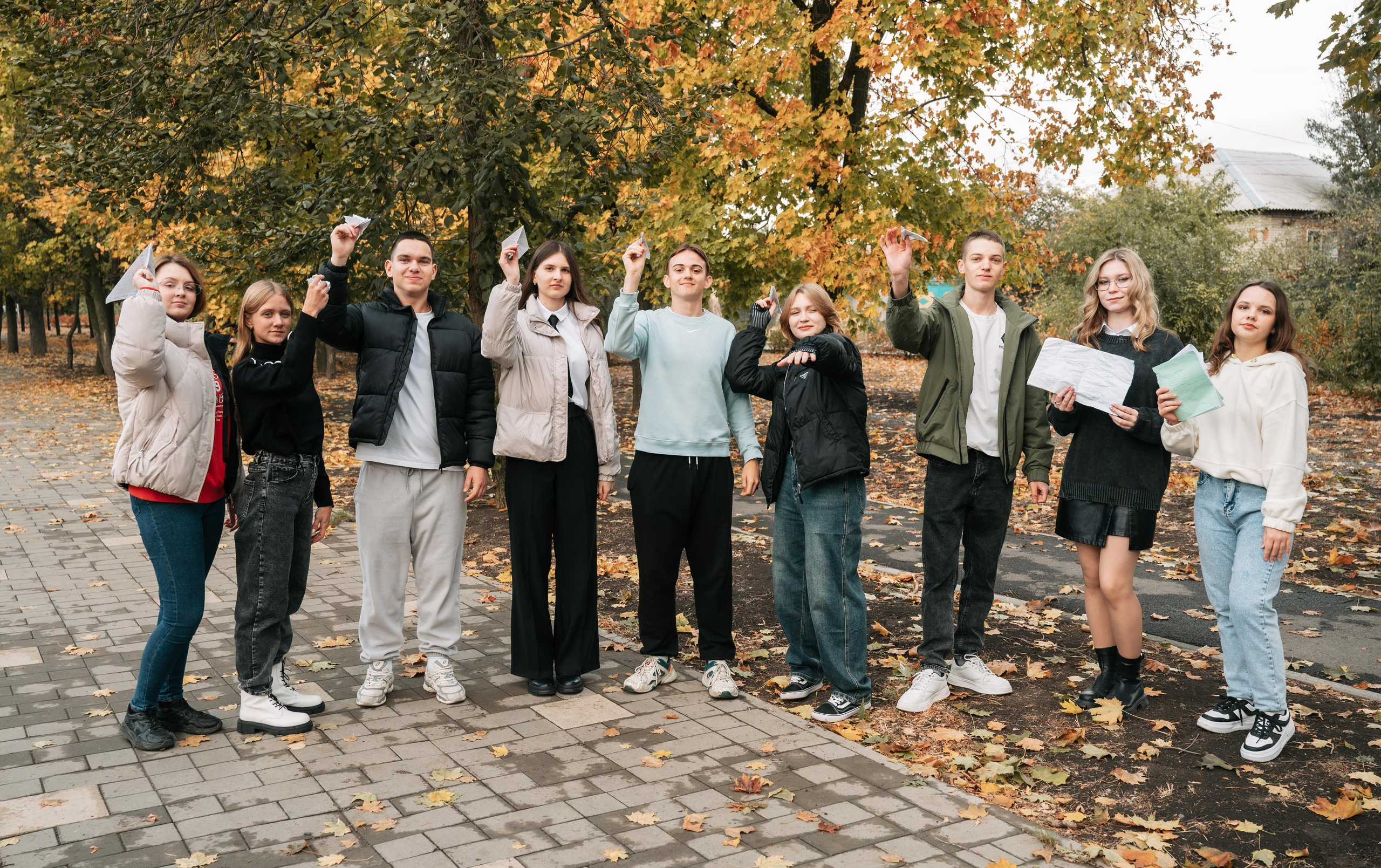 Школьная съёмка улица лайф. Фотограф Алёна Мил