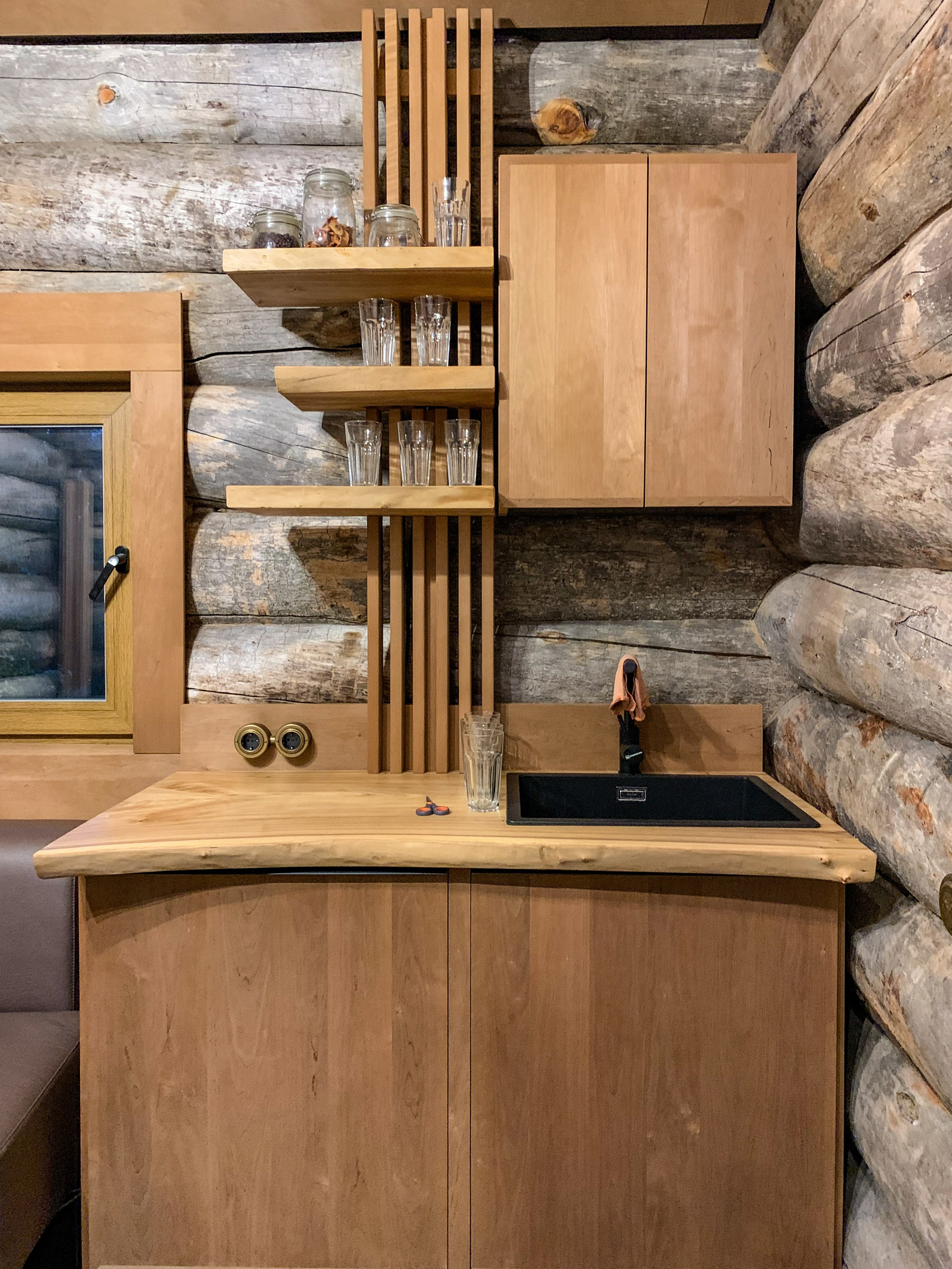 Мебель. Творческая мастерская