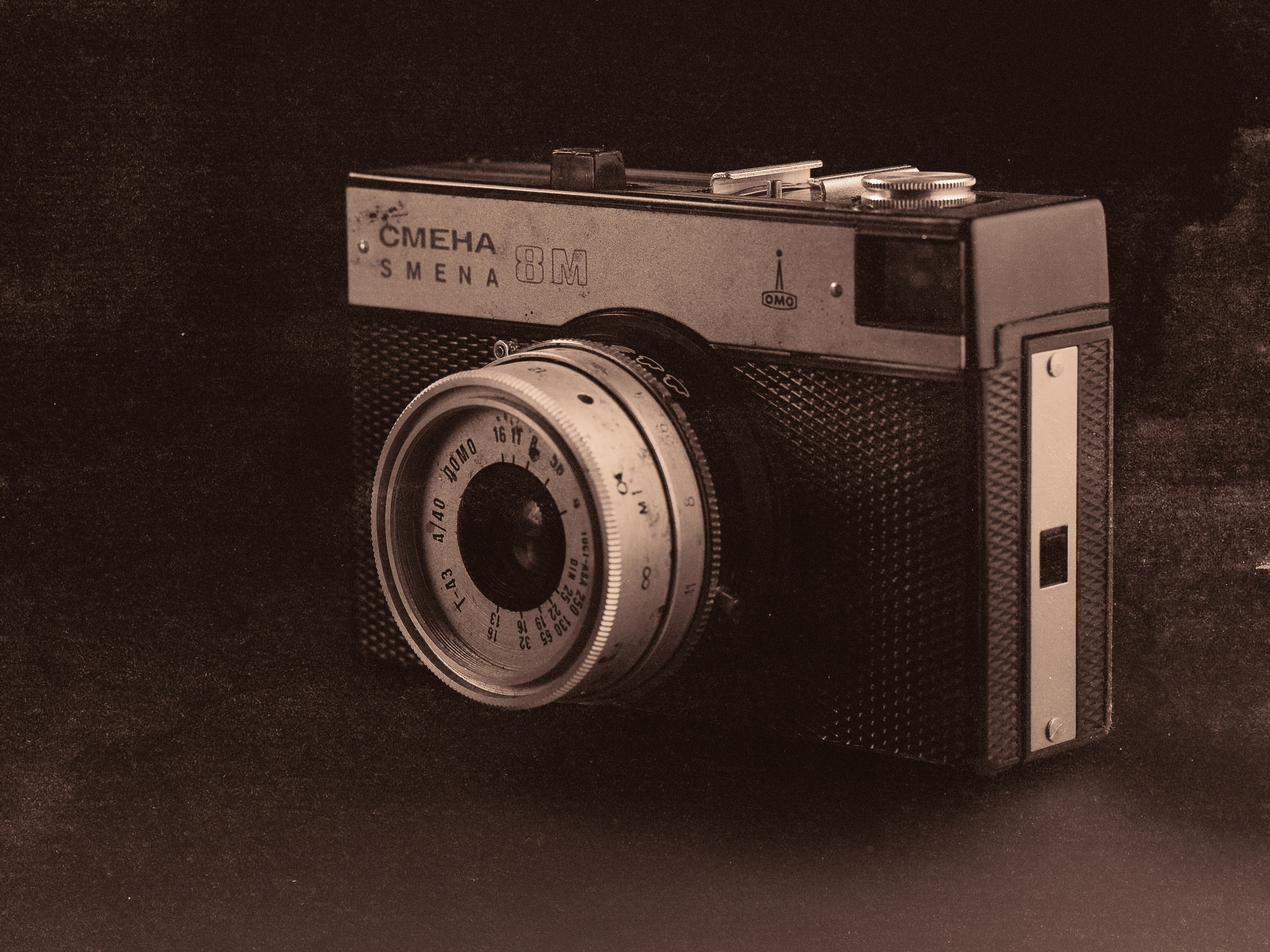 Контакты. Предметный фотограф Антон Девольт