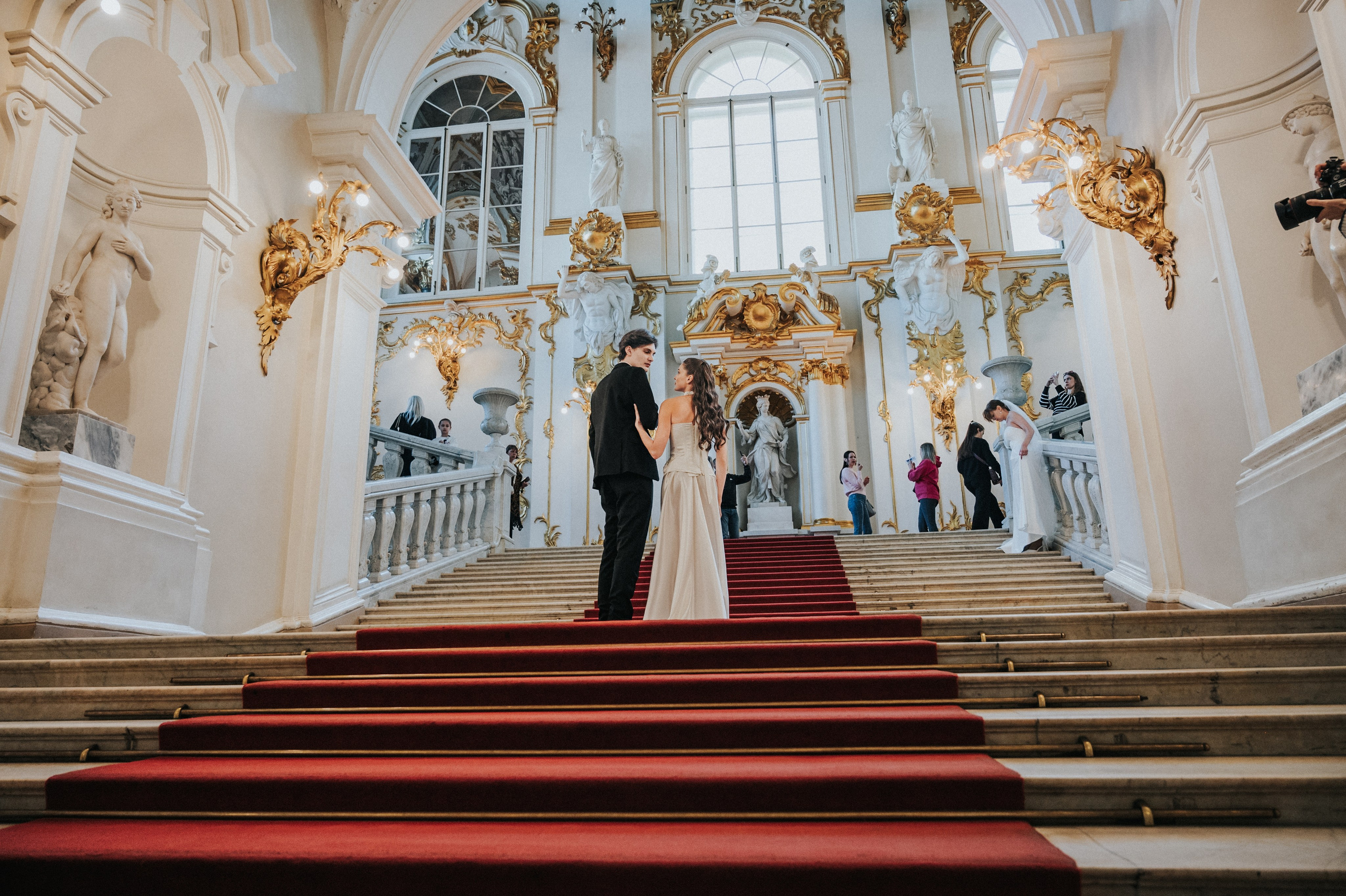 Про удаление мусора из кадра. Свадебный фотограф в Белгороде, Воронеже, Алексеевке, Старом Осколе, Губкине, Россоши