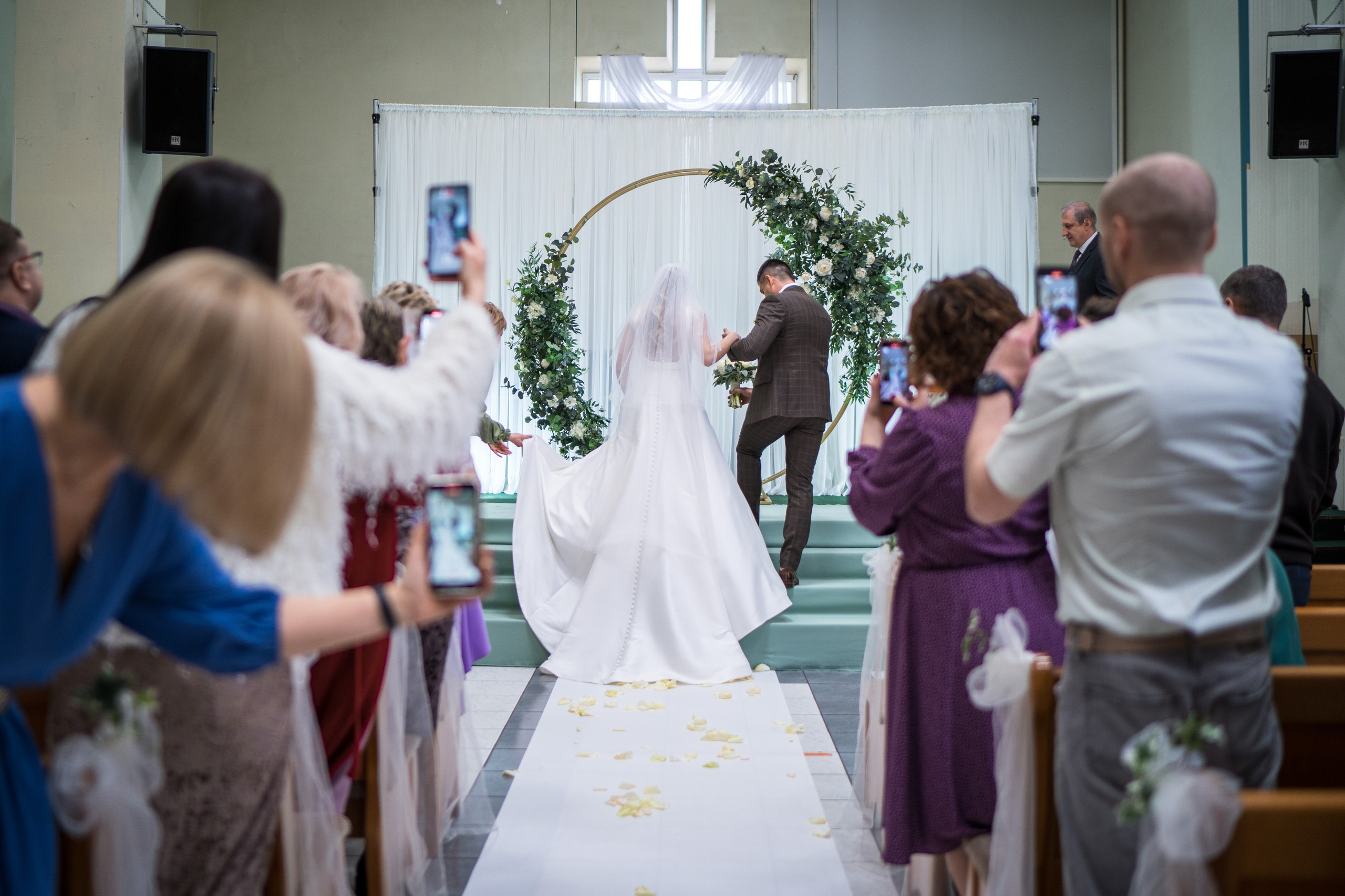 Фотосъемка венчания в Москве. Каталожная и промышленная съемка в Москве Александр Плонский