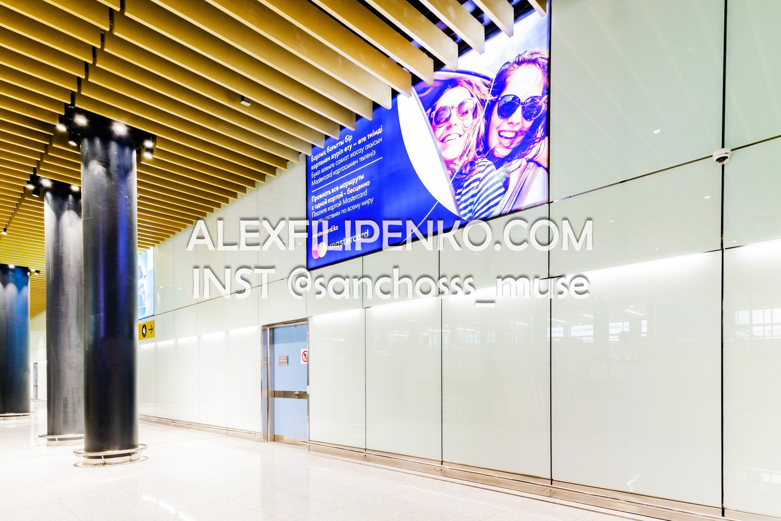 Фотосъемка для рекламного оператора MYD Production в Аэропорту Астаны. Фотограф интерьера недвижимости и архитектуры в Астане