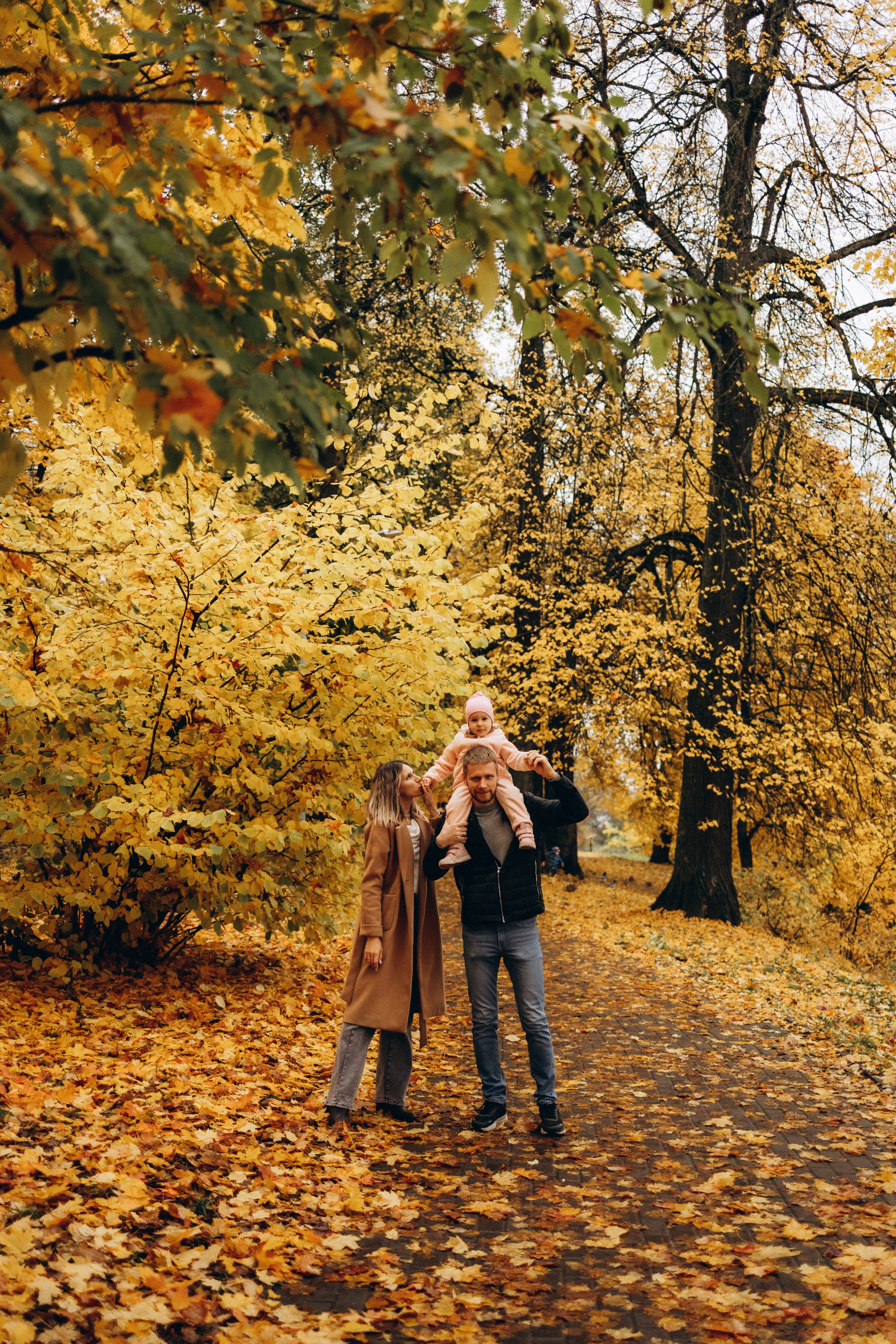 Осенняя семейная фотосъемка (11.10.2025 г.) г. Обнинск (Калужская обл.). Надежда Стар семейный и церковный фотограф в Жукове и Калужской области