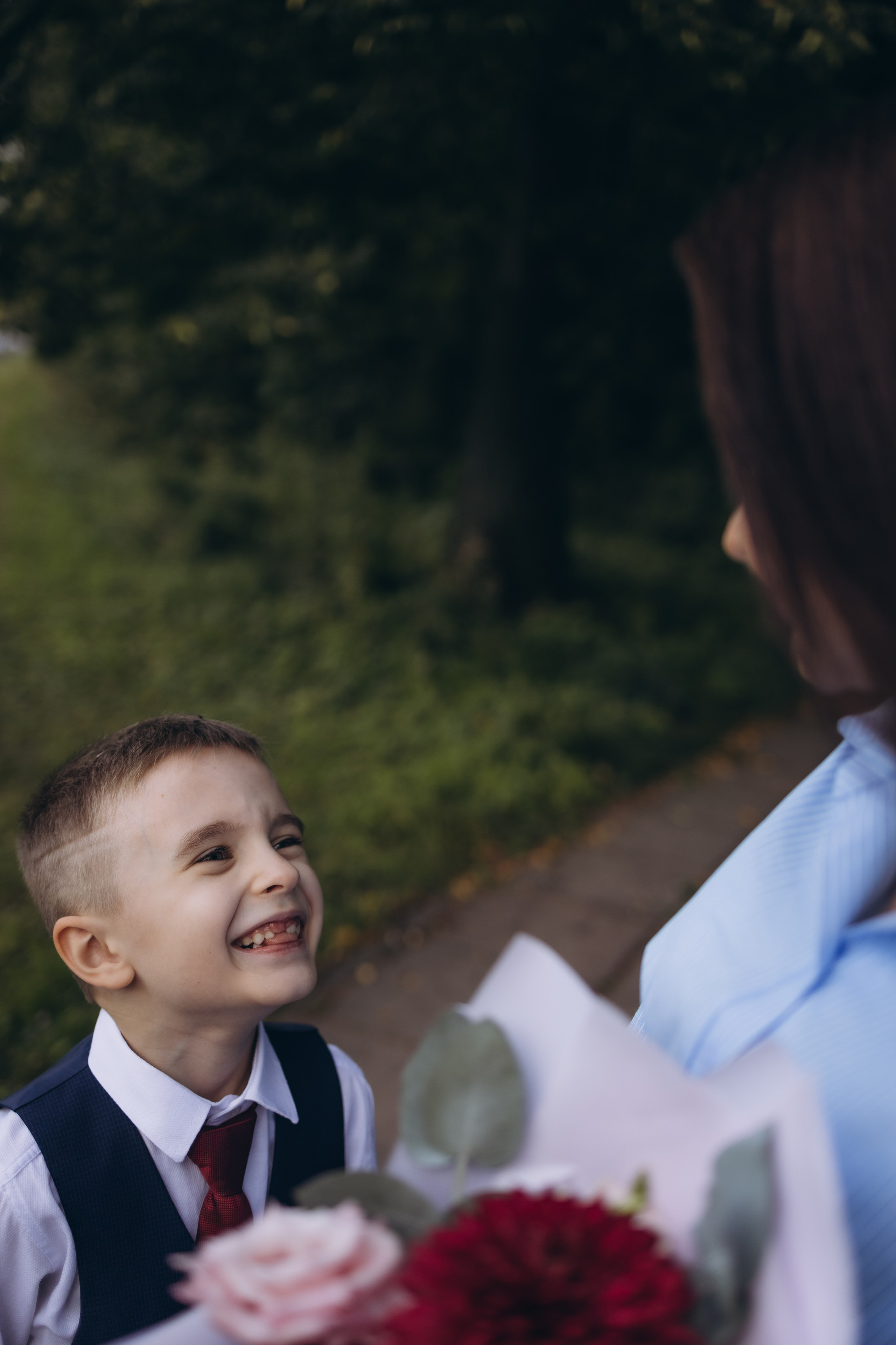 Первая школьная фотография Димули (1.09.2025 г.) г. Обнинск (Калужская обл.). Надежда Стар семейный и церковный фотограф в Жукове и Калужской области