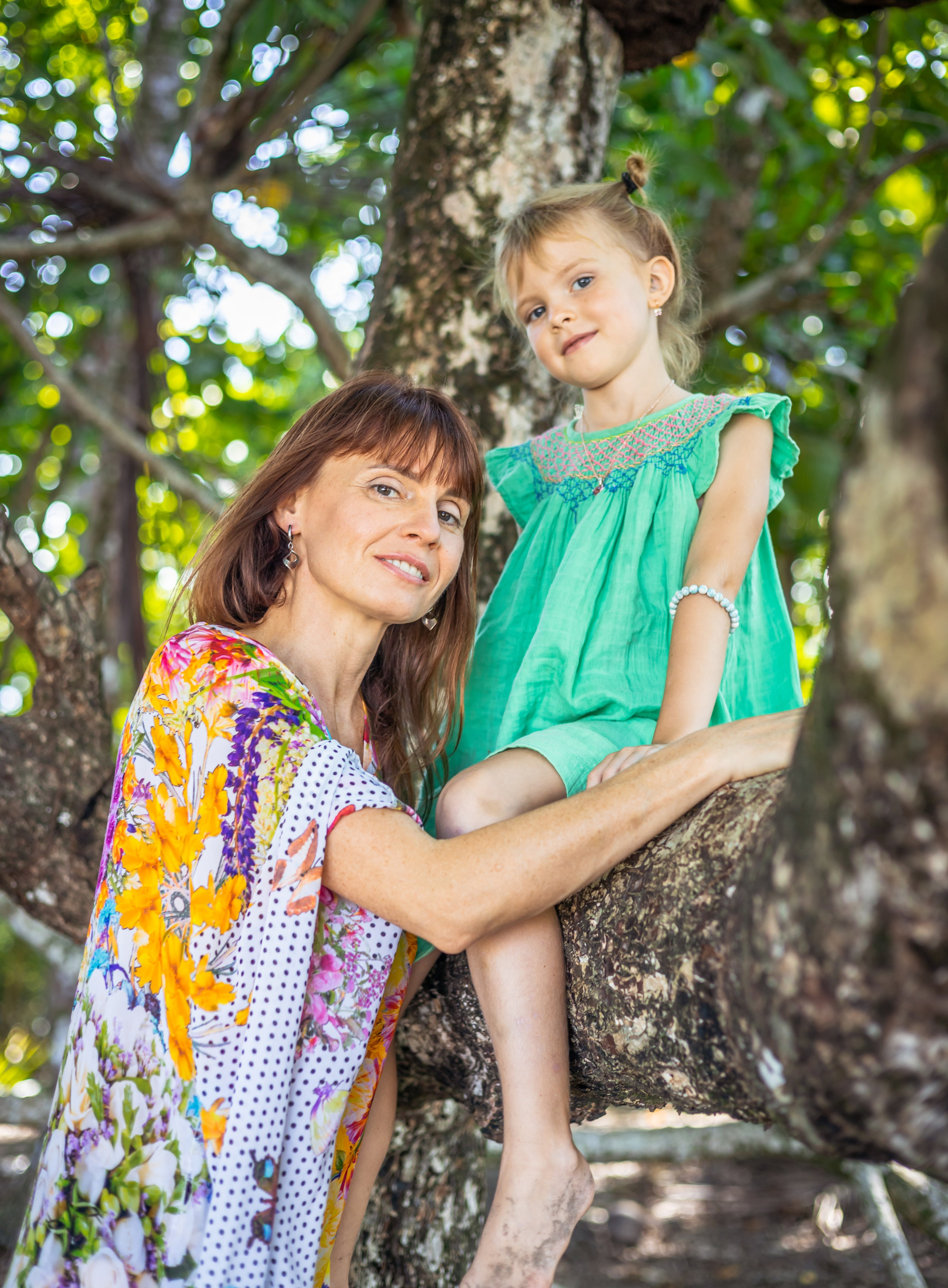 Ocean vibe with Tanya & Katya. Family, portrait, content photo in Costa Rica Evgeniya Besprozvannykh