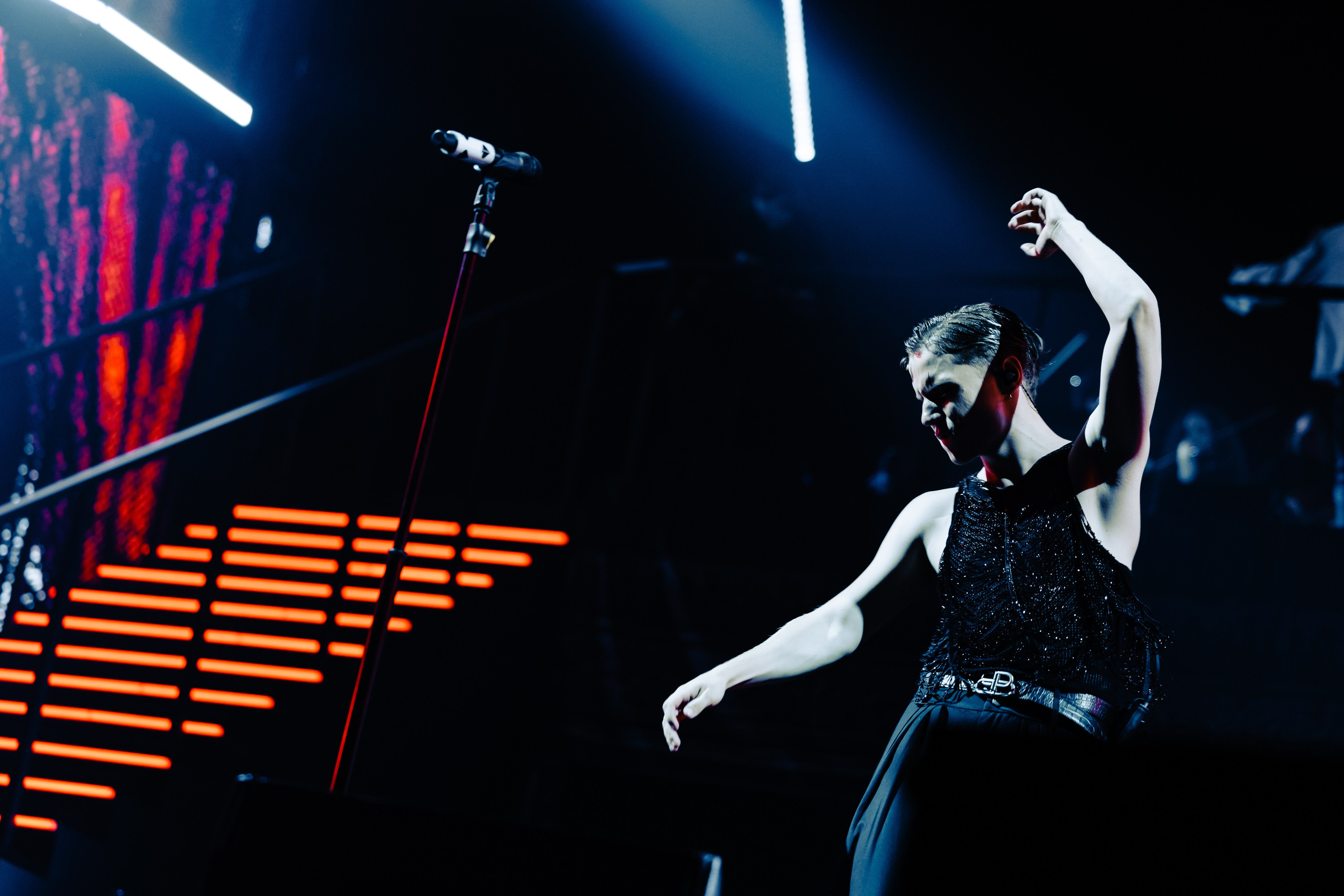 ВАНЯ ДМИТРИЕНКО В МЕГАСПОРТЕ 07.11.25. Концертный и репортажный фотограф в Москве и Санкт-Петербурге Мария