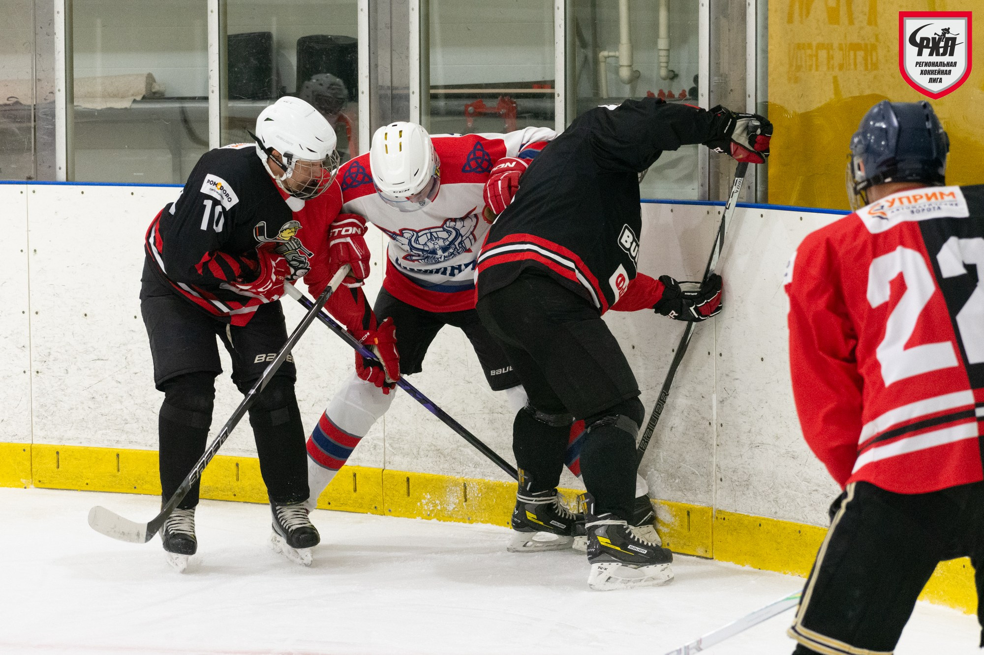 Хоккей. Фотограф Максим Буряк