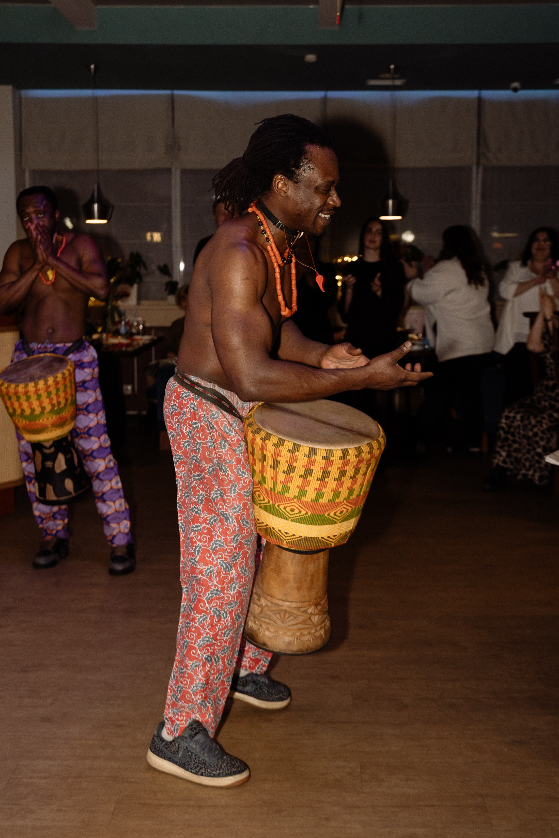 Вечеринка в кафе Sinlun. Фотограф Юлия Мальцева