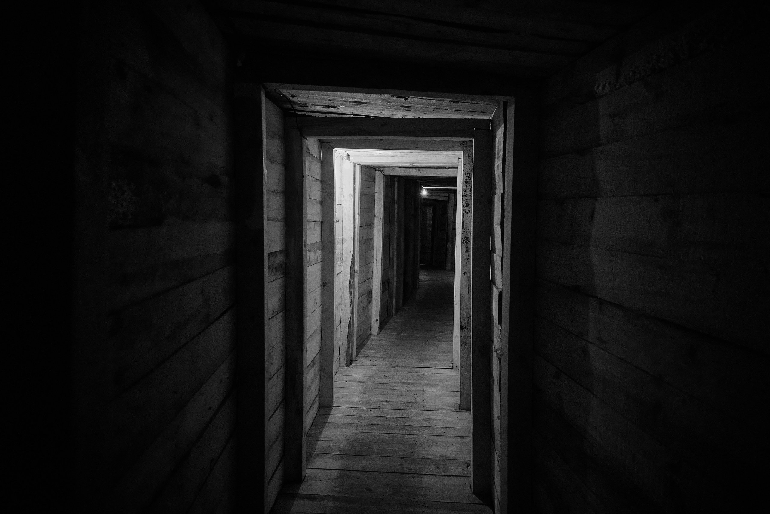 Будни съёмок фотопроекта Территории. Фотограф Роман Адлер