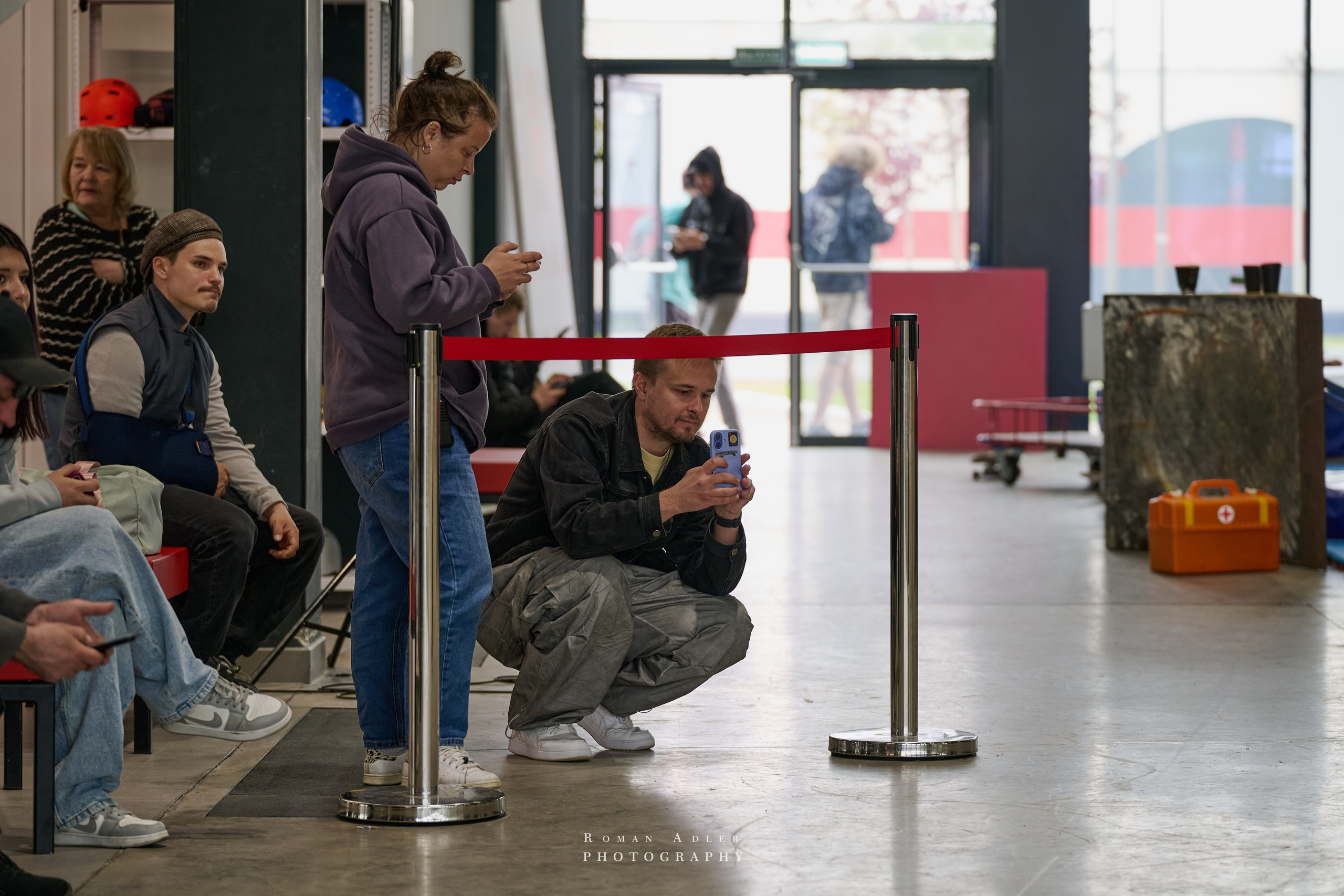 Репортаж со съёмок фильма «Своя в доску». Фотограф Роман Адлер