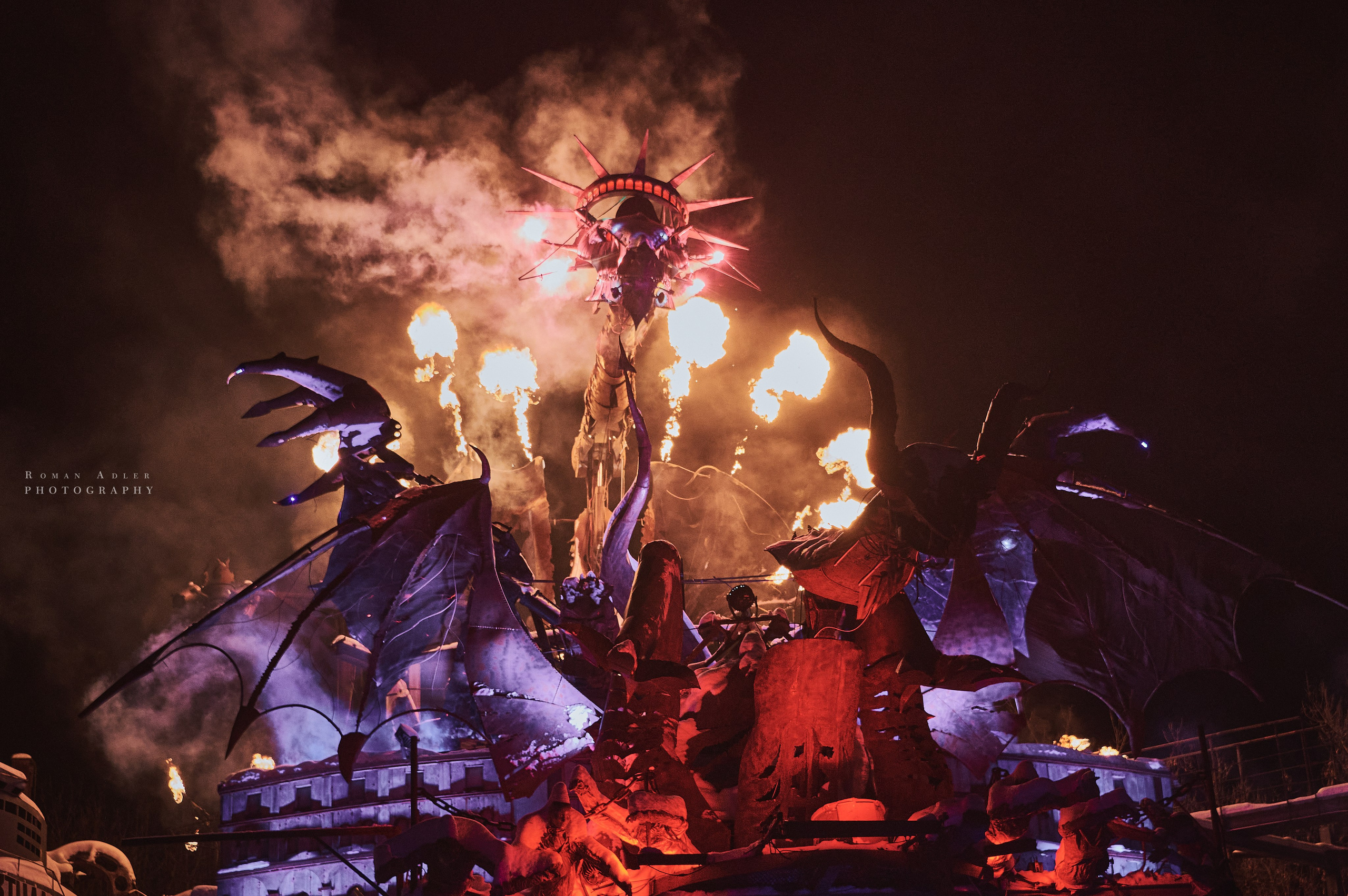 Новогодняя сказка от Ночных волков. Фотограф Роман Адлер