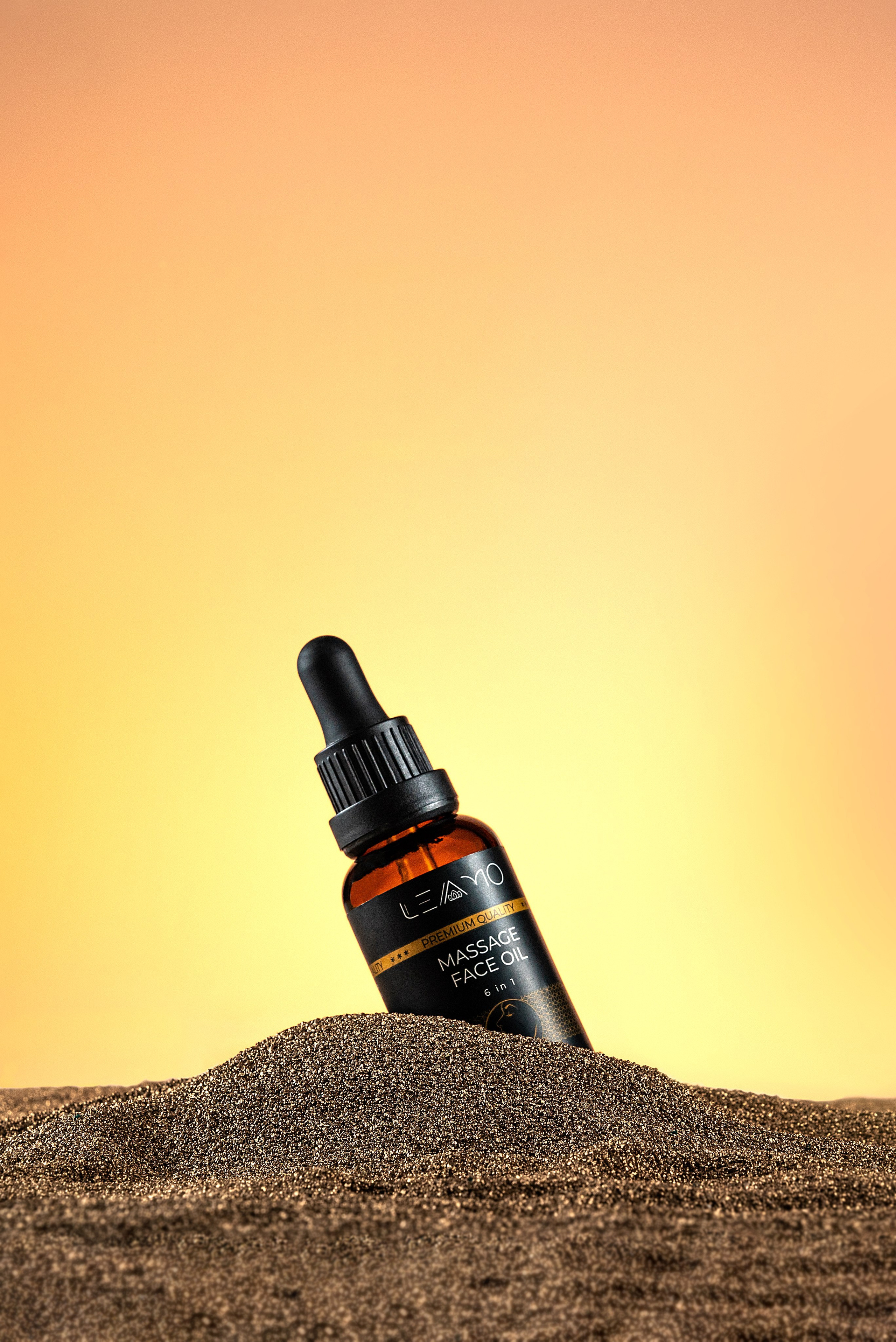 рекламное фото, каталожная съемка, бутылочка, баночка с кремом,  на белом и черном зеркальном фоне, имиджевая съемка, сложные композиции, мыло для рук