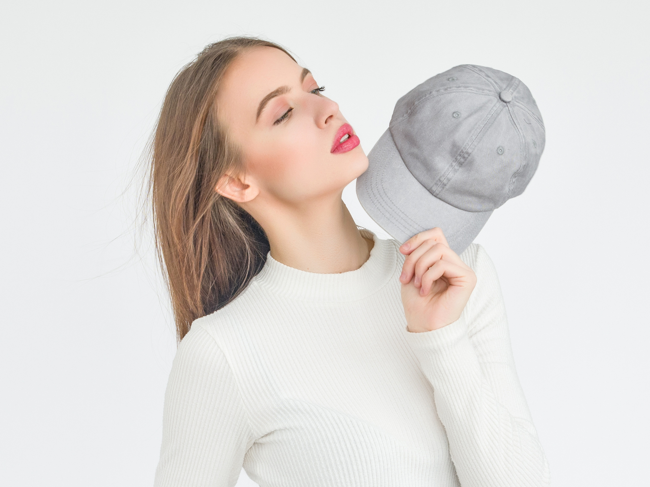  Фото на модели головные уборы и шапки для сайта