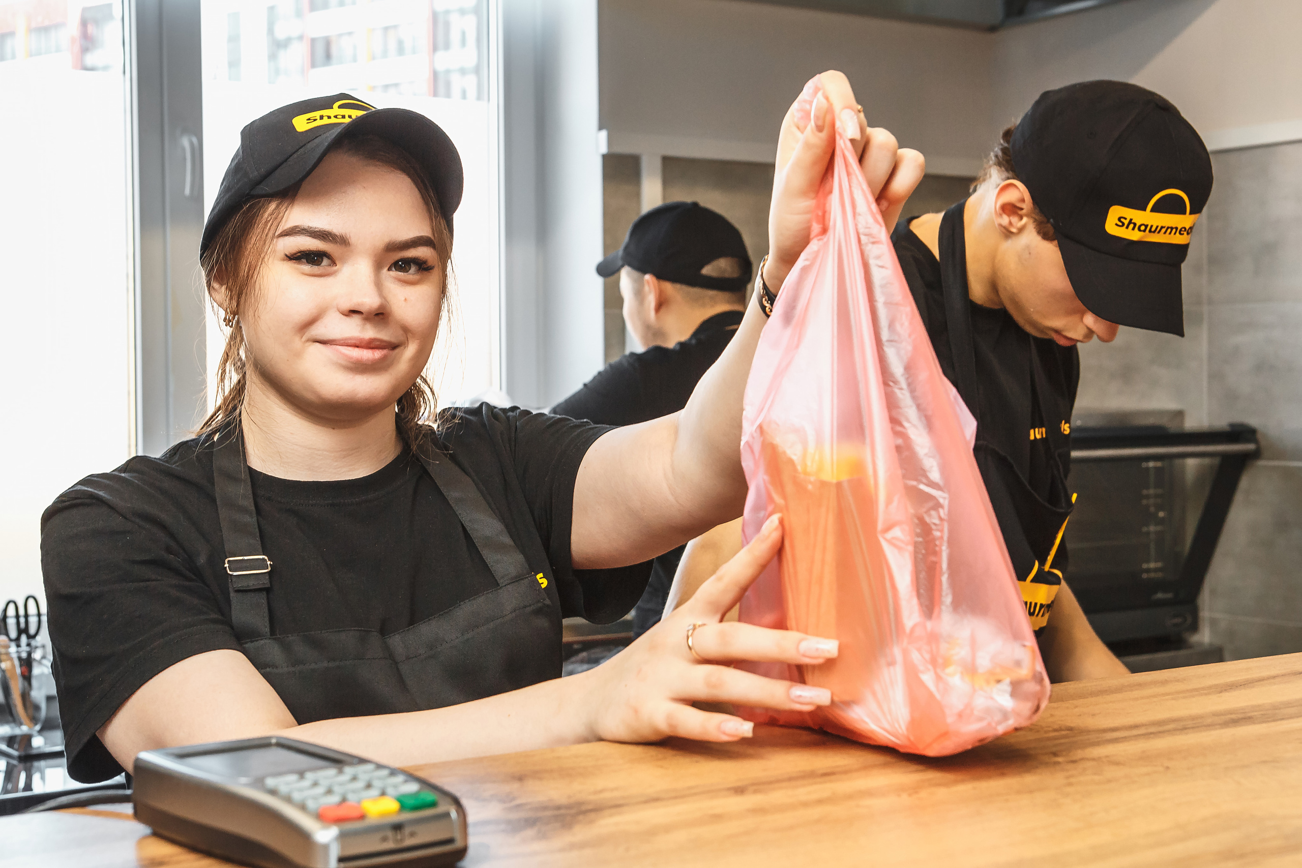 Репортажная съемка заведения на открытие