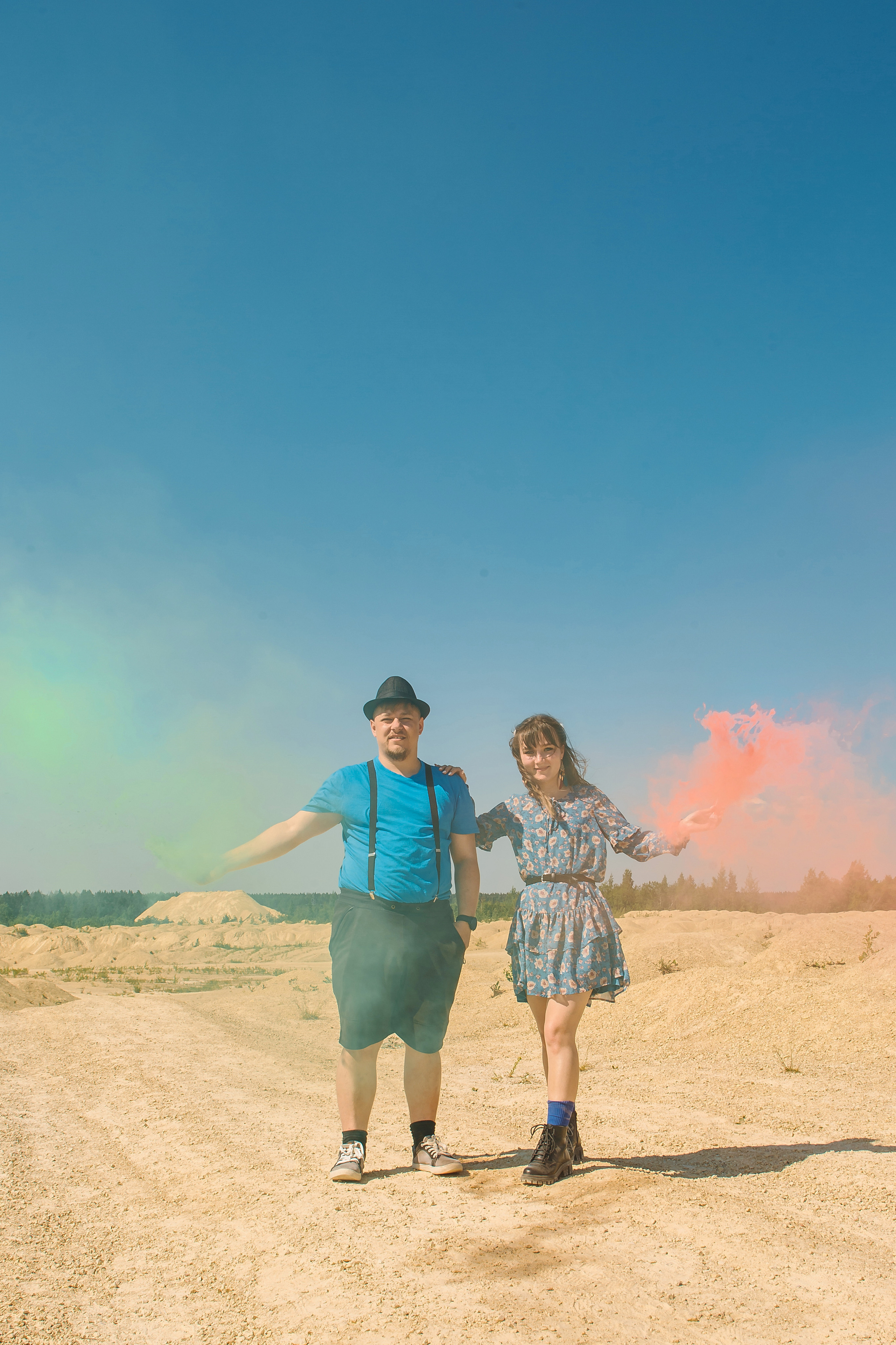 Красивая съемка любви в пустыне