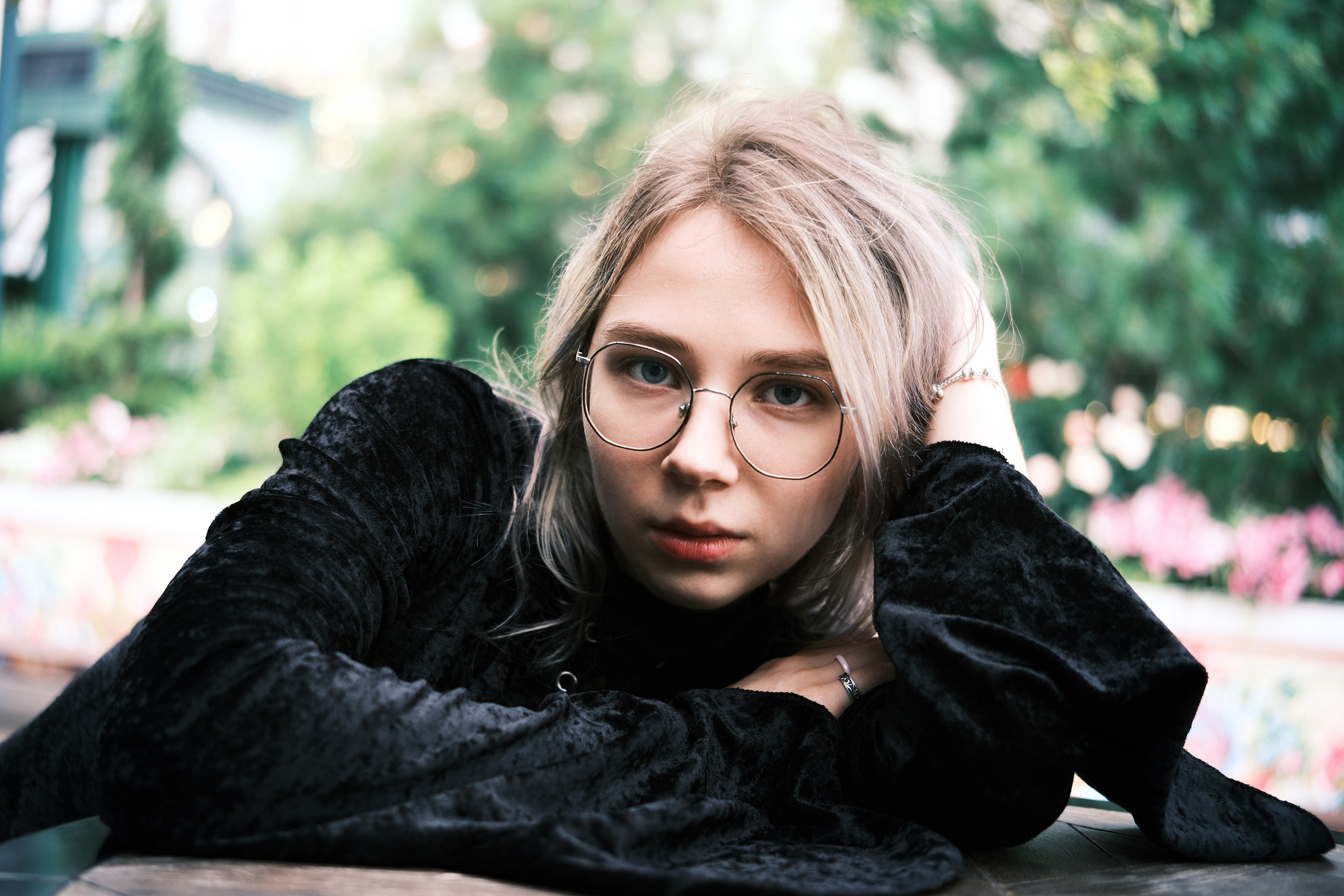 Александра — стритик. Фотограф в Москве Михаил Елизарьев