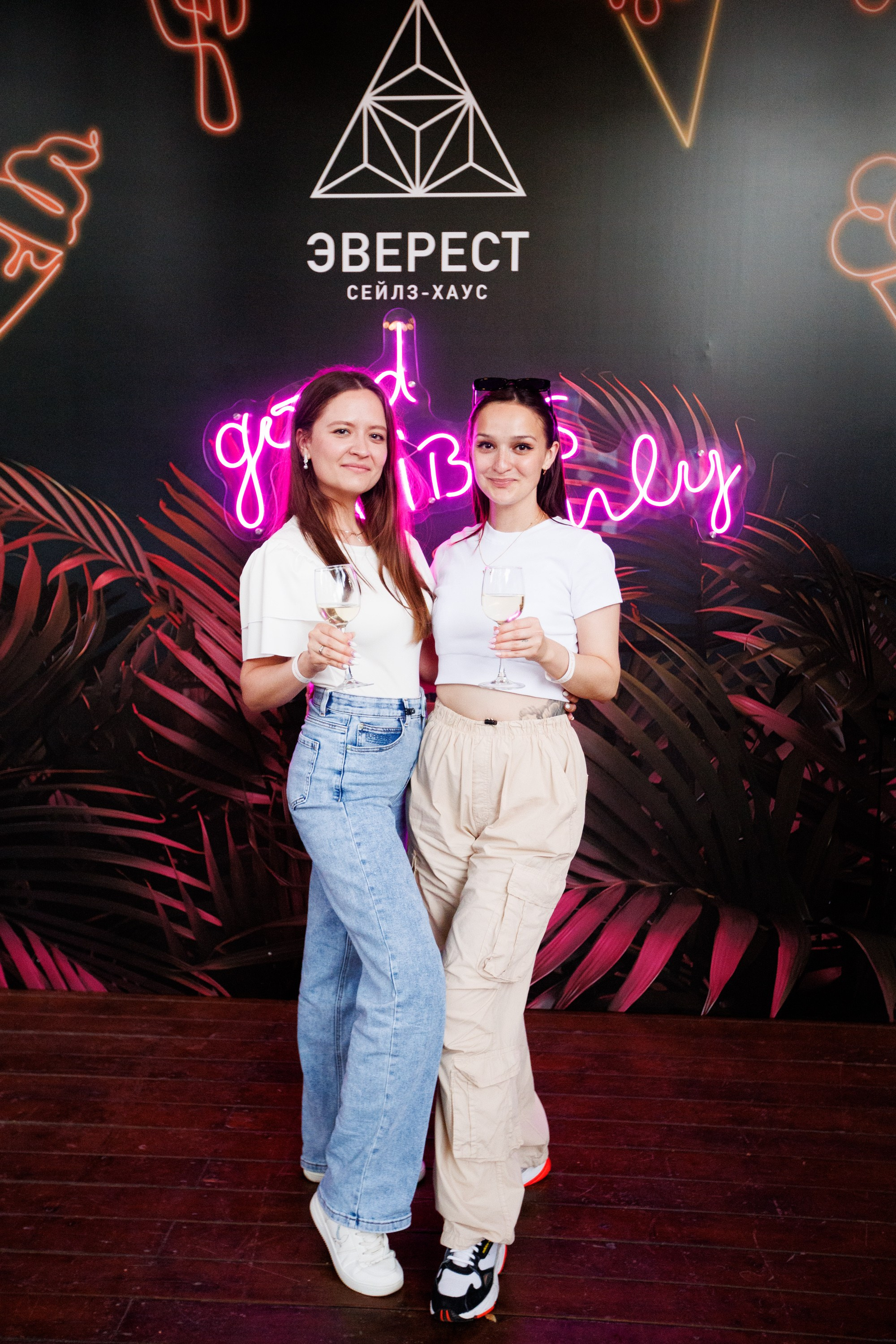EVEREST VIBE good vibes only 16.08.2023. EVEREST PHOTO REPORT