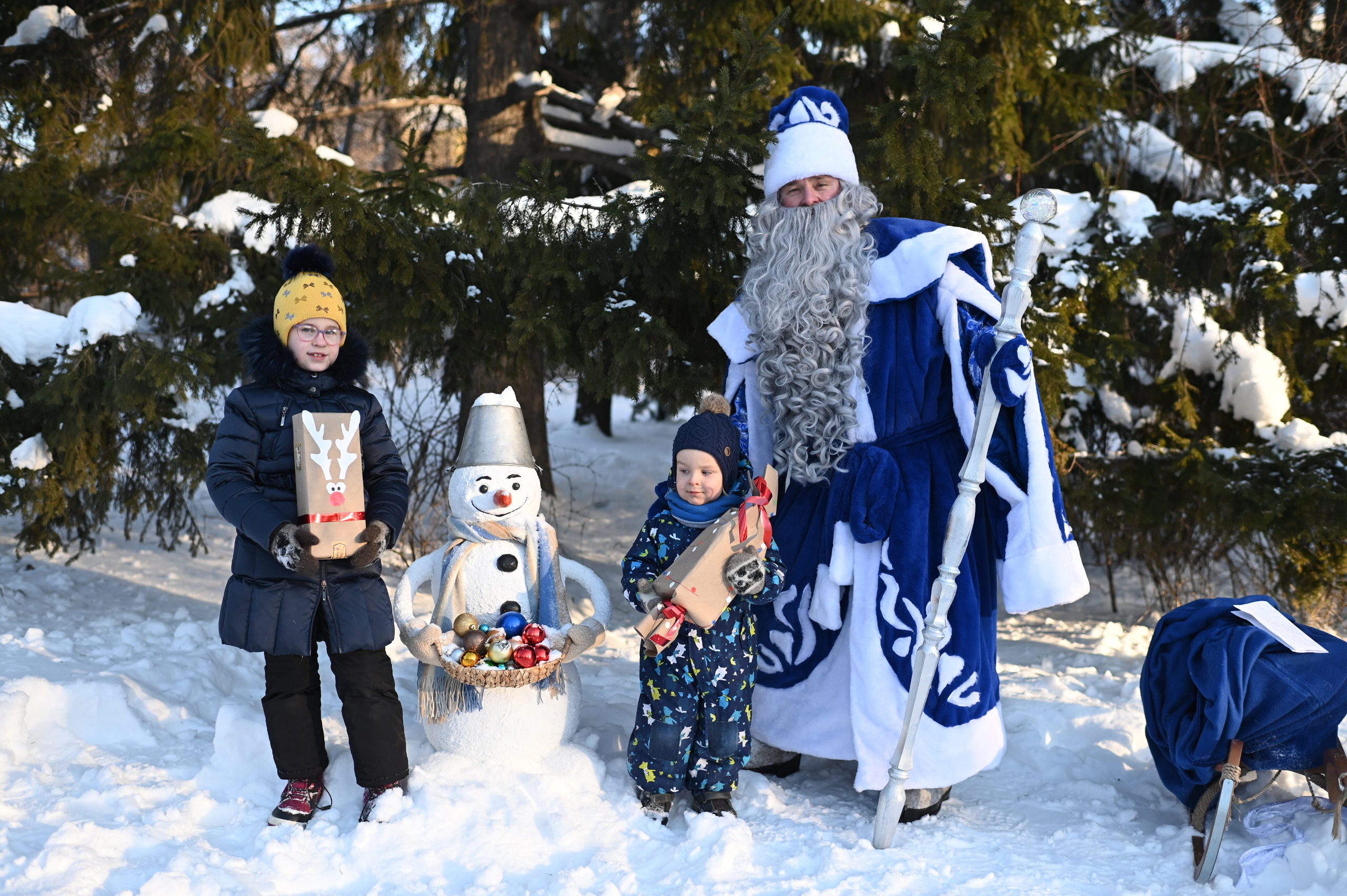 ПОЗДРАВЛЕНИЕ ОТ ДЕДА МОРОЗА. Семейный фотограф Екатеринбург Лора Мур