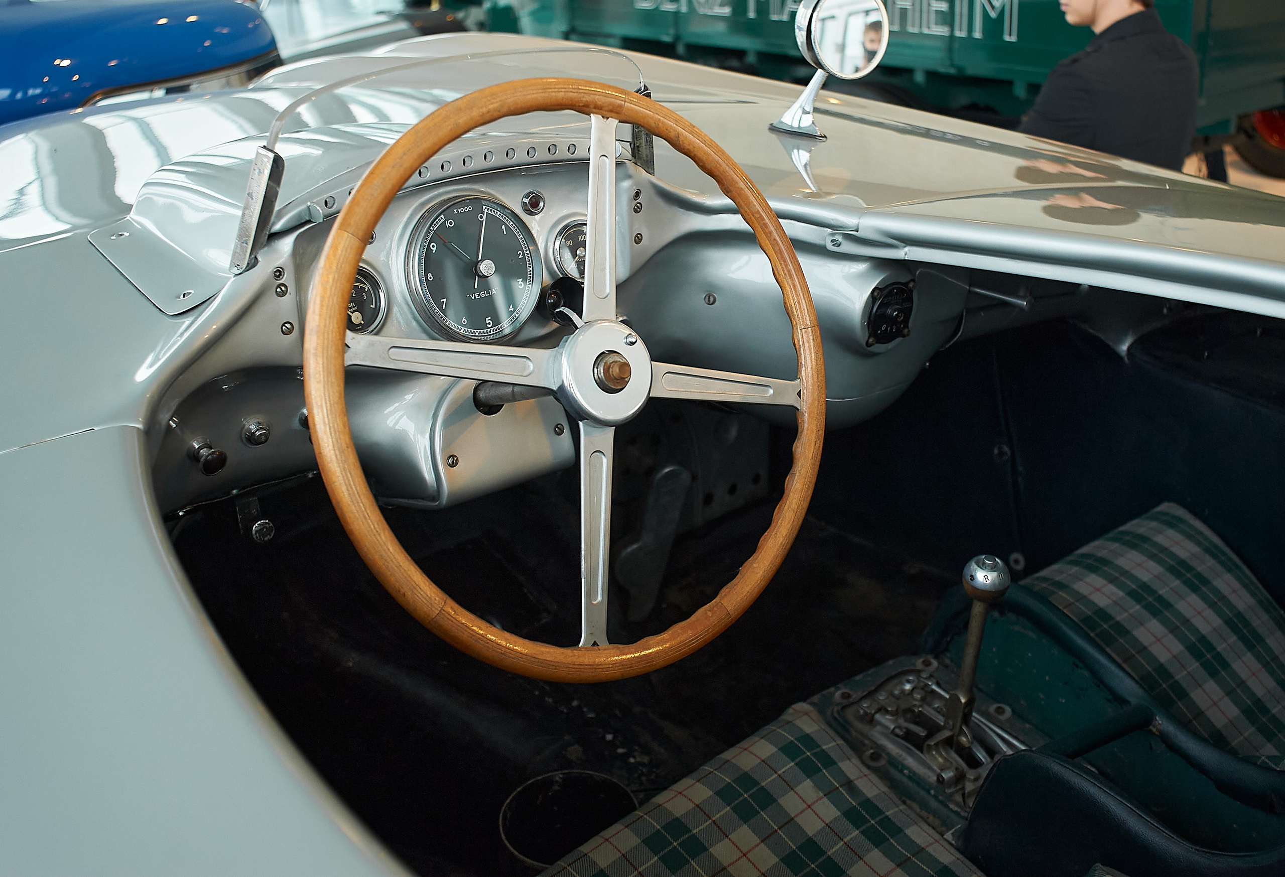 Корпоратив DiHouse, поездка в музей Mercedes-Benz. Reportage event photographer in Moscow Alexander Gladkiy