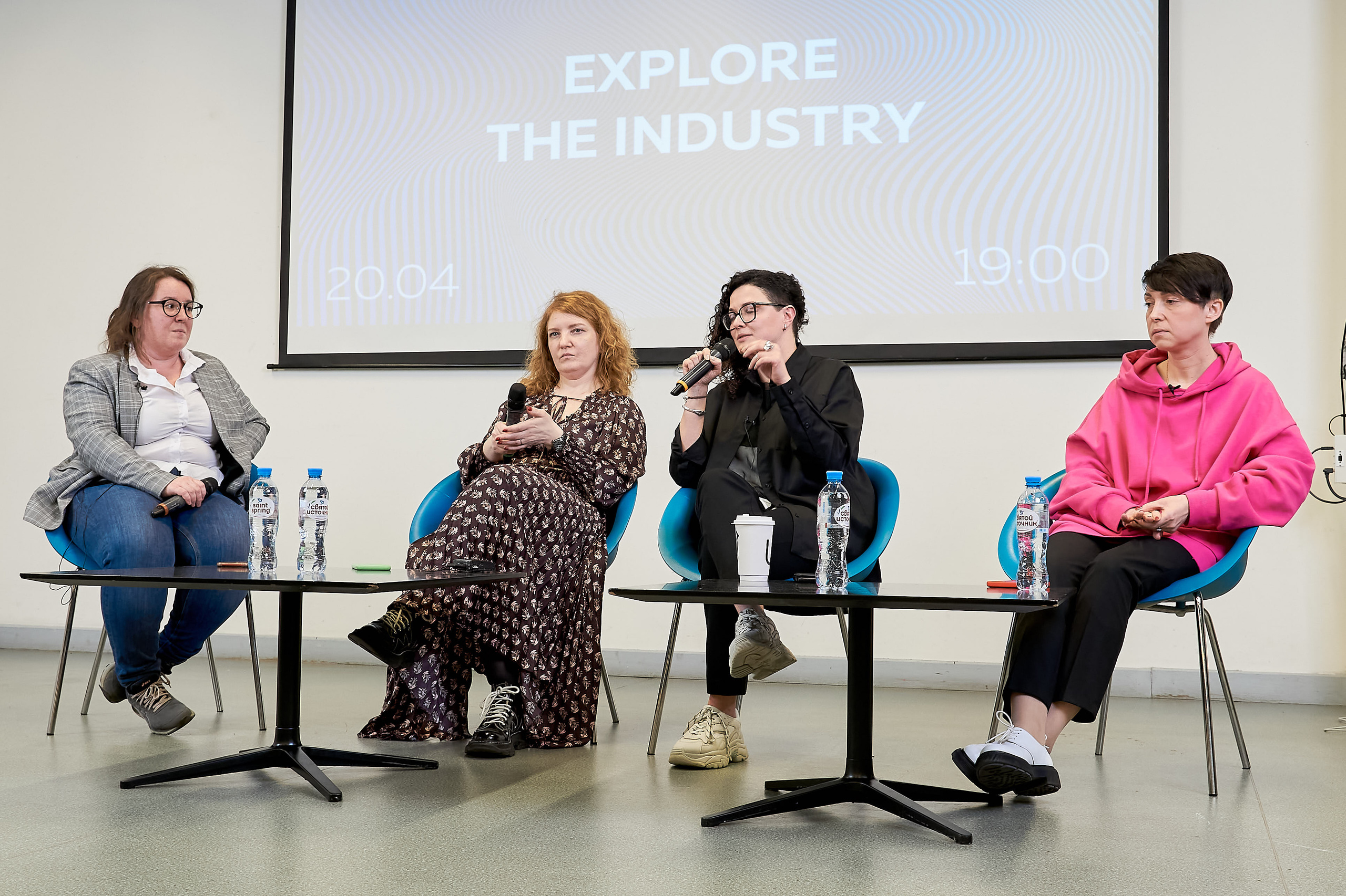 Open-talk с представителями онлайн-платформ. Репортажный ивент фотограф в Москве Александр Гладкий