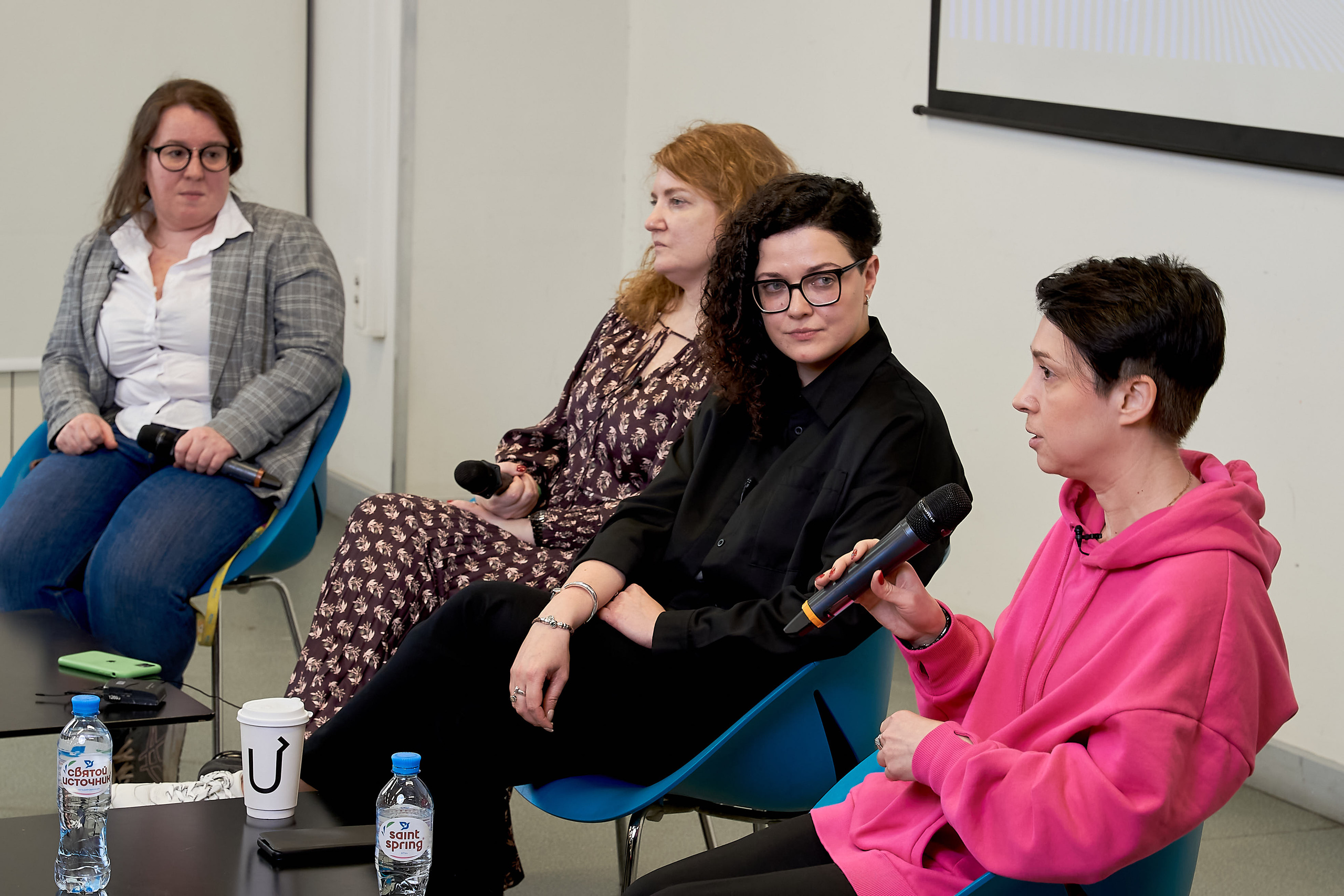 Open-talk с представителями онлайн-платформ. Репортажный ивент фотограф в Москве Александр Гладкий