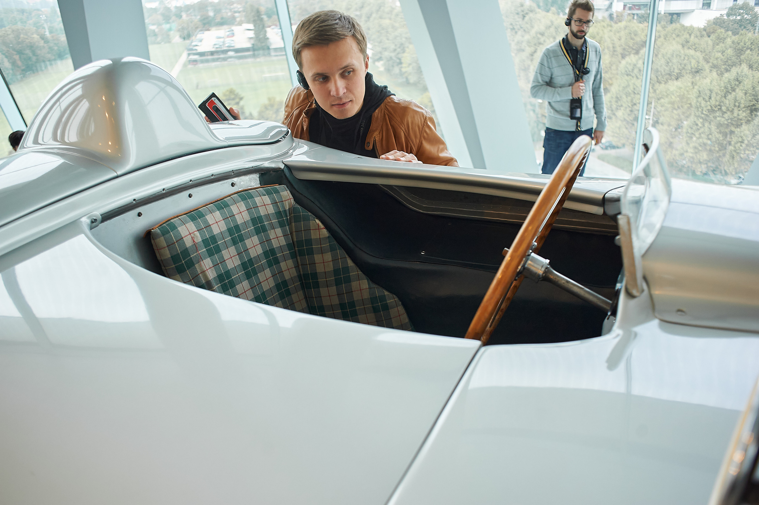 Корпоратив DiHouse, поездка в музей Mercedes-Benz. Reportage event photographer in Moscow Alexander Gladkiy