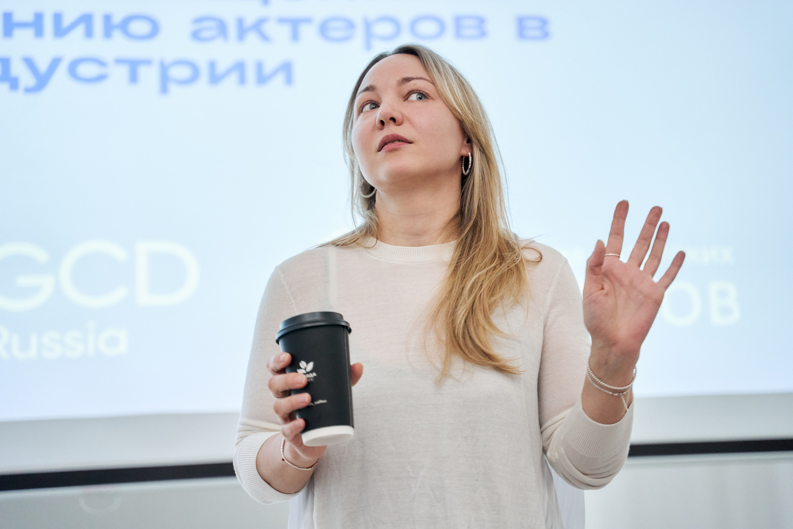 Воркшоп 18.04.22 «Святая Анна 29.». Reportage event photographer in Moscow Alexander Gladkiy