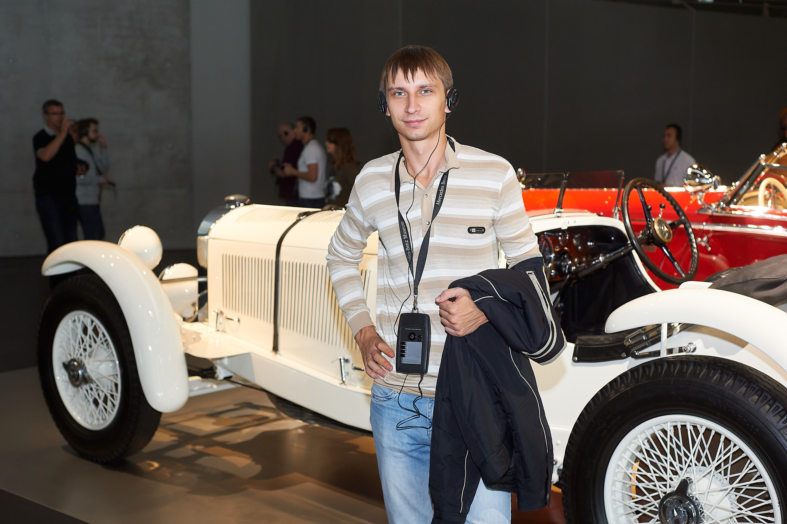 Корпоратив DiHouse, поездка в музей Mercedes-Benz. Reportage event photographer in Moscow Alexander Gladkiy