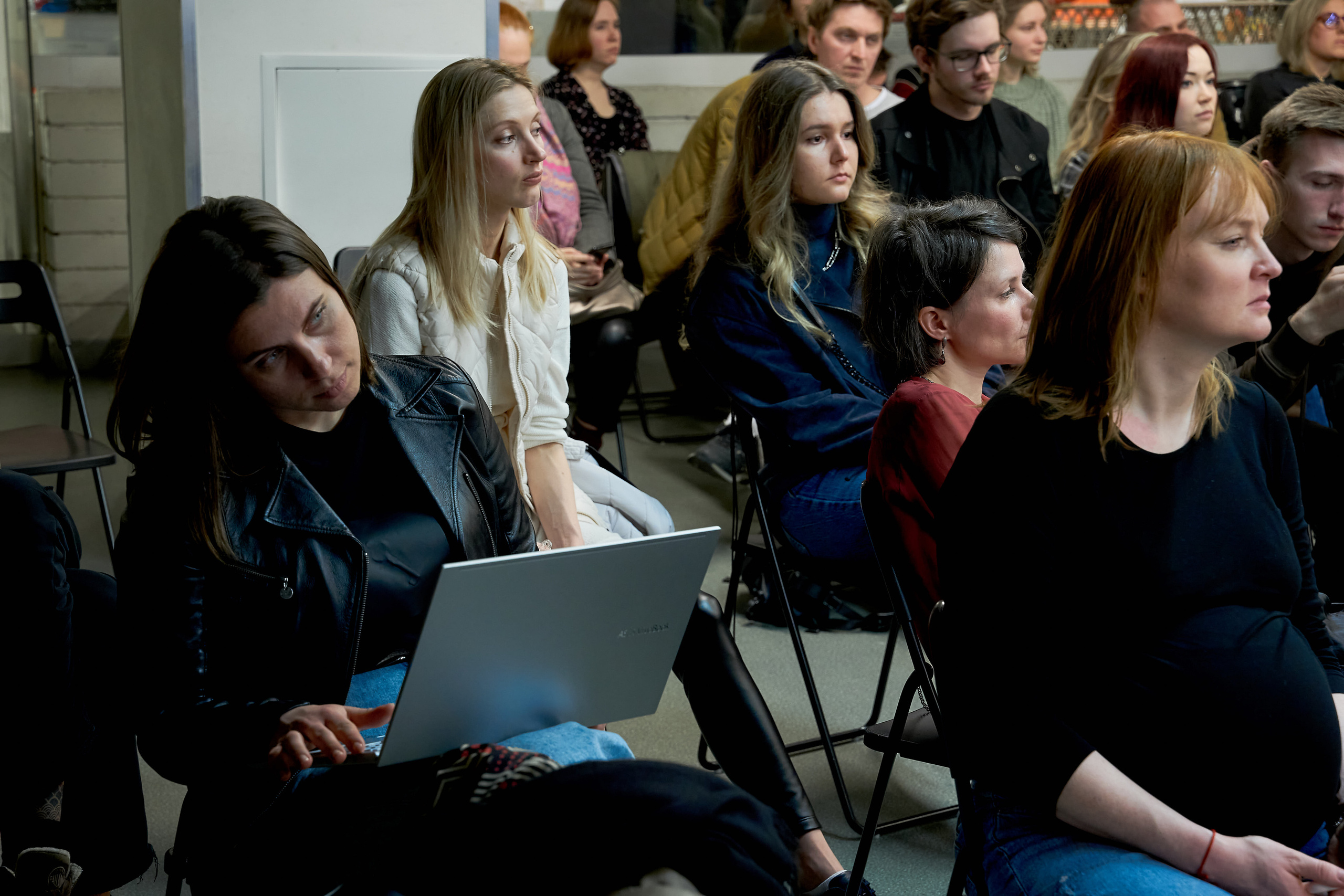 Open-talk с представителями онлайн-платформ. Репортажный ивент фотограф в Москве Александр Гладкий