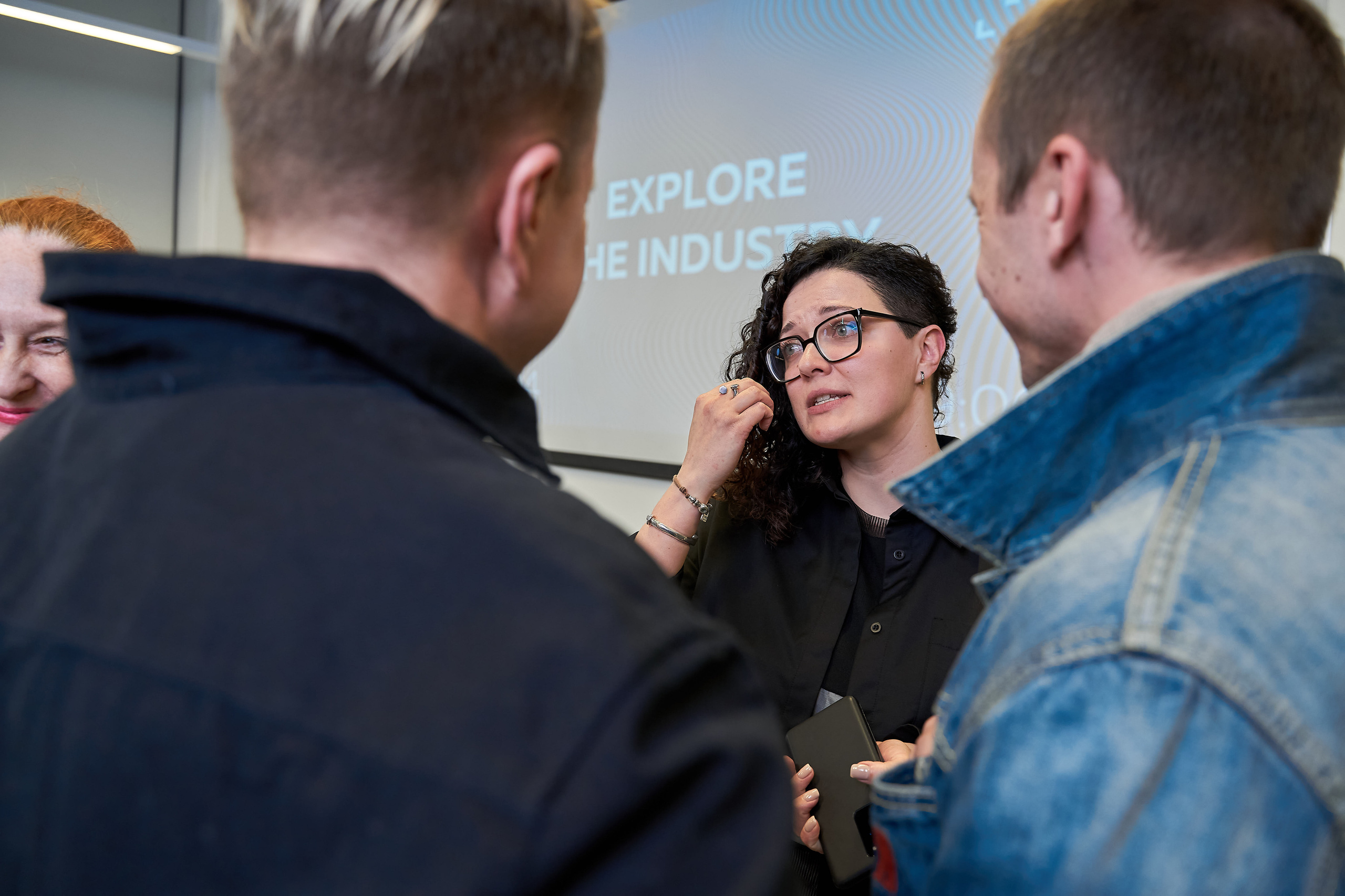 Open-talk с представителями онлайн-платформ. Репортажный ивент фотограф в Москве Александр Гладкий