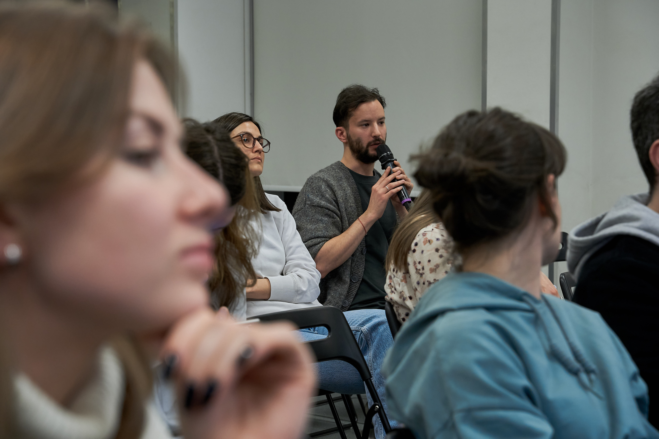 Open-talk с представителями онлайн-платформ. Репортажный ивент фотограф в Москве Александр Гладкий