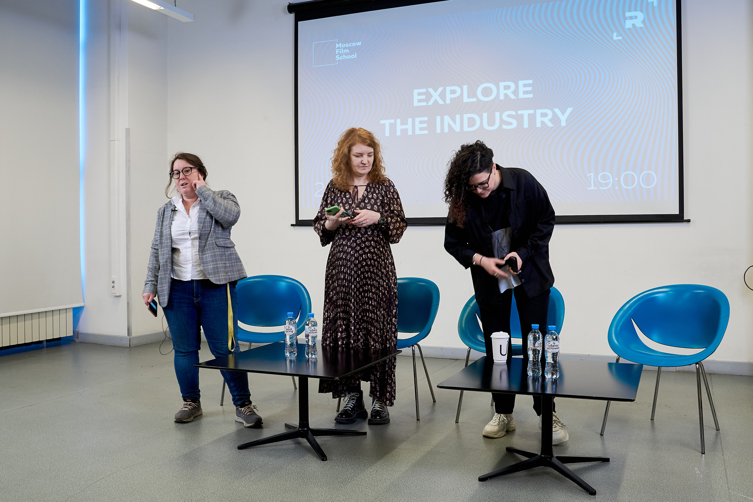 Open-talk с представителями онлайн-платформ. Репортажный ивент фотограф в Москве Александр Гладкий