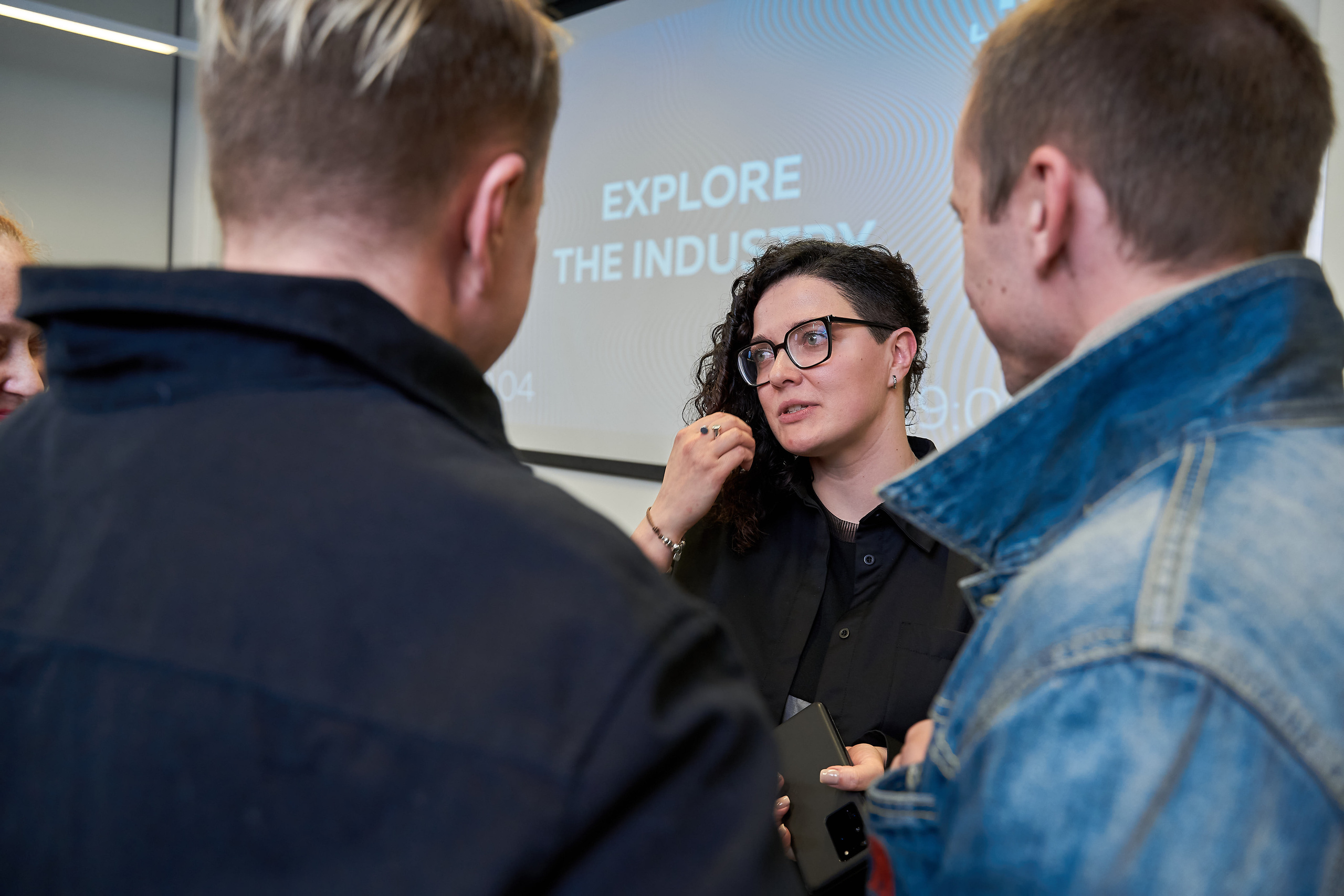 Open-talk с представителями онлайн-платформ. Репортажный ивент фотограф в Москве Александр Гладкий