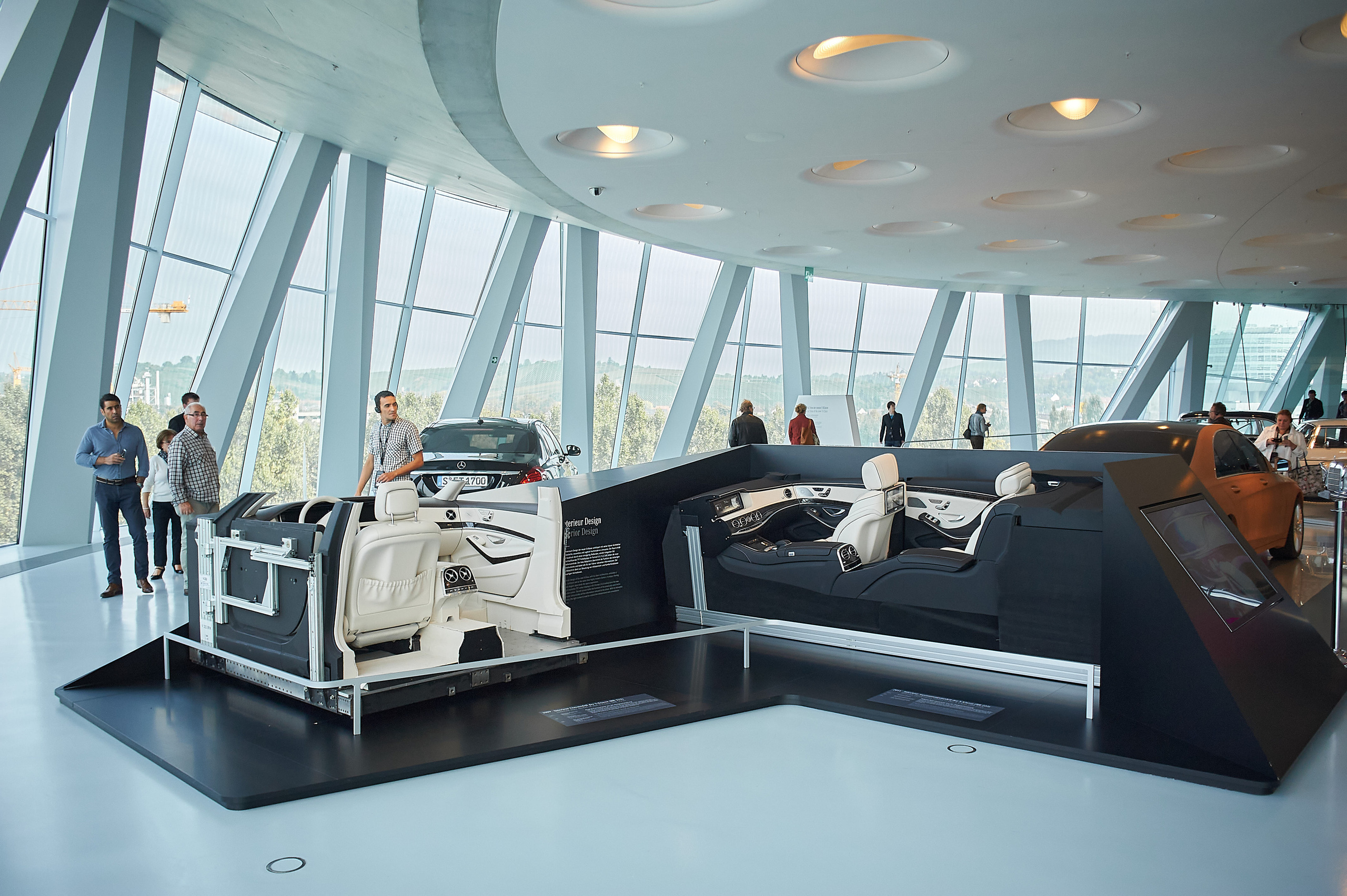 Корпоратив DiHouse, поездка в музей Mercedes-Benz. Reportage event photographer in Moscow Alexander Gladkiy