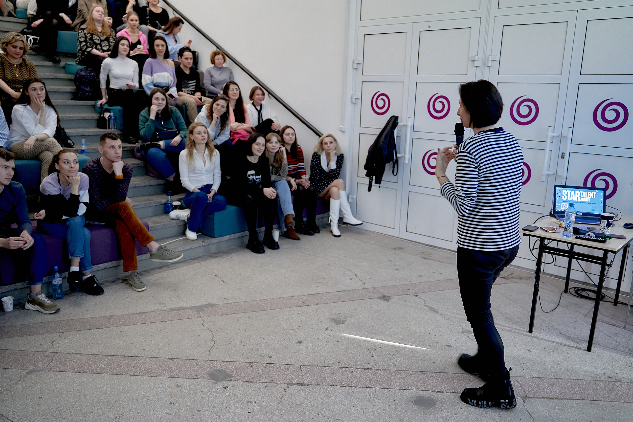 Воркшоп 18.04.22 «Святая Анна 29.». Reportage event photographer in Moscow Alexander Gladkiy