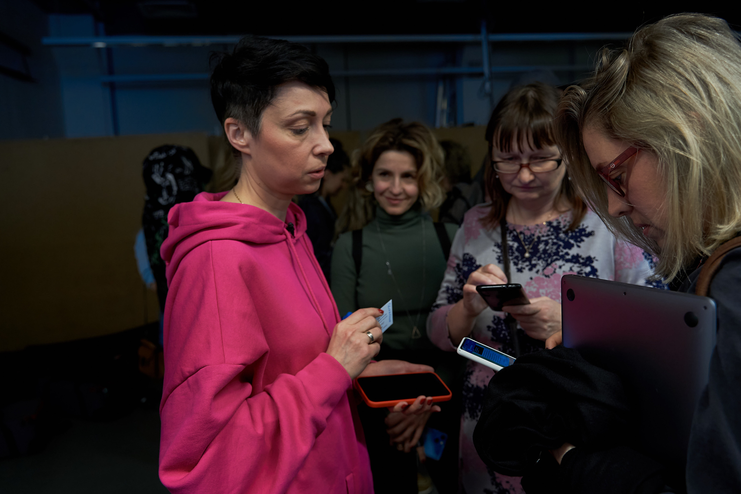 Open-talk с представителями онлайн-платформ. Репортажный ивент фотограф в Москве Александр Гладкий