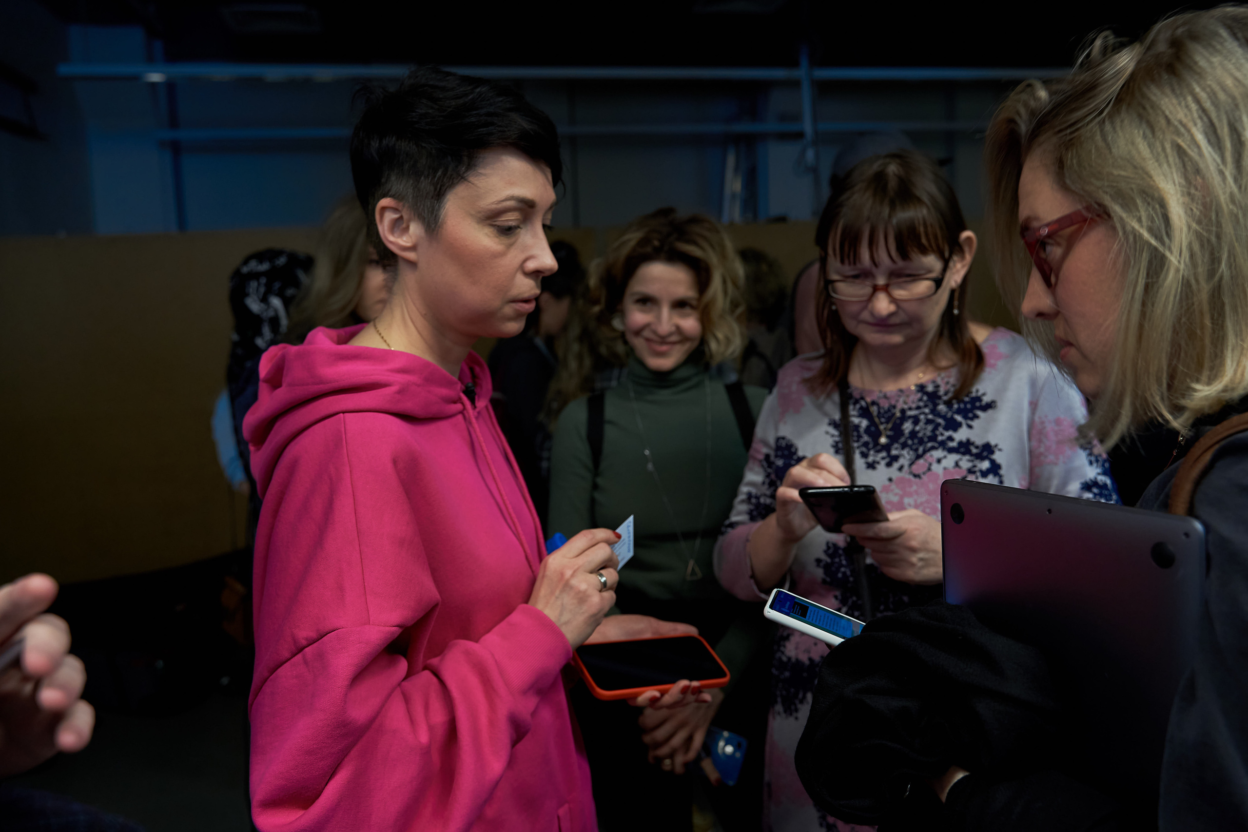 Open-talk с представителями онлайн-платформ. Репортажный ивент фотограф в Москве Александр Гладкий