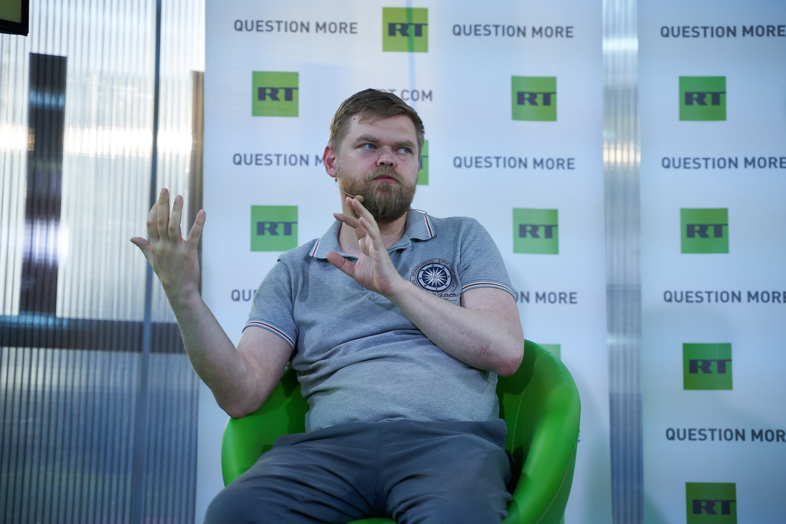 RT School in MUZEON. Reportage event photographer in Moscow Alexander Gladkiy