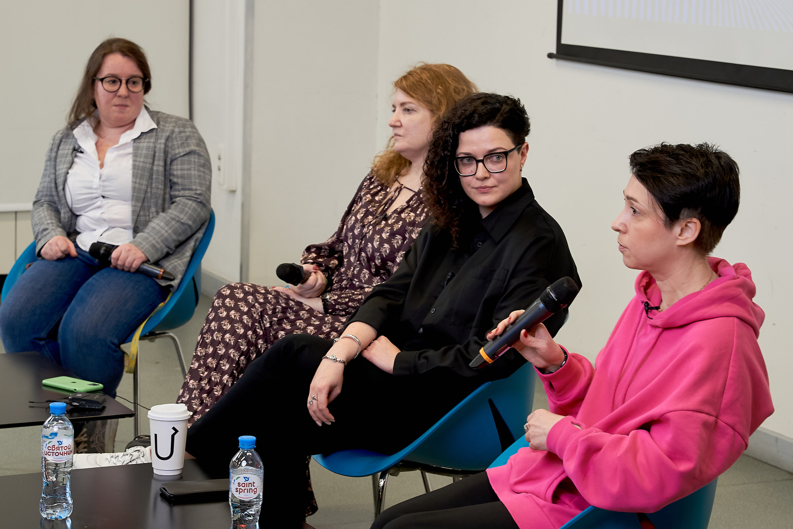 Open-talk с представителями онлайн-платформ. Репортажный ивент фотограф в Москве Александр Гладкий