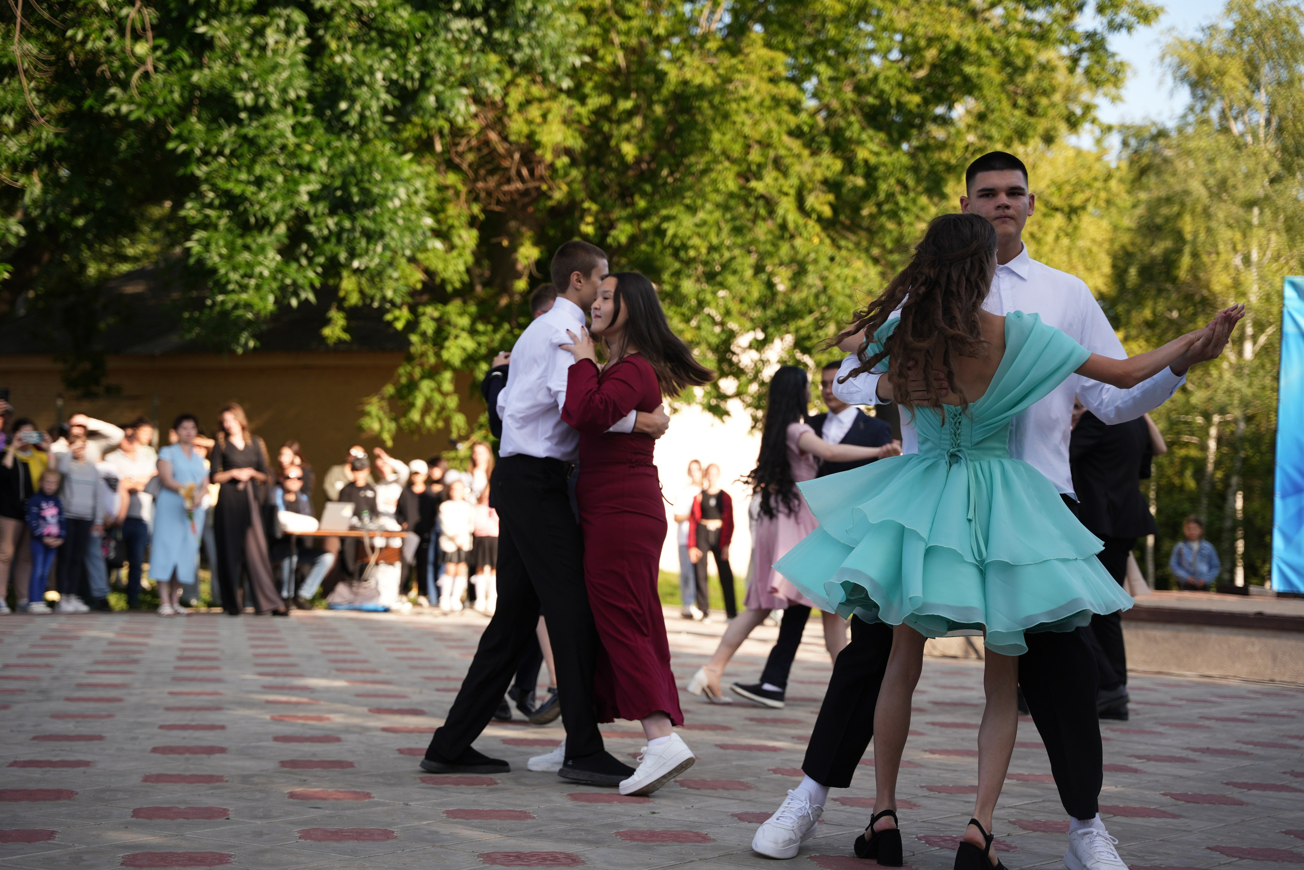 Выпускной в парке. Ольга Плаксина фотограф в Саратове