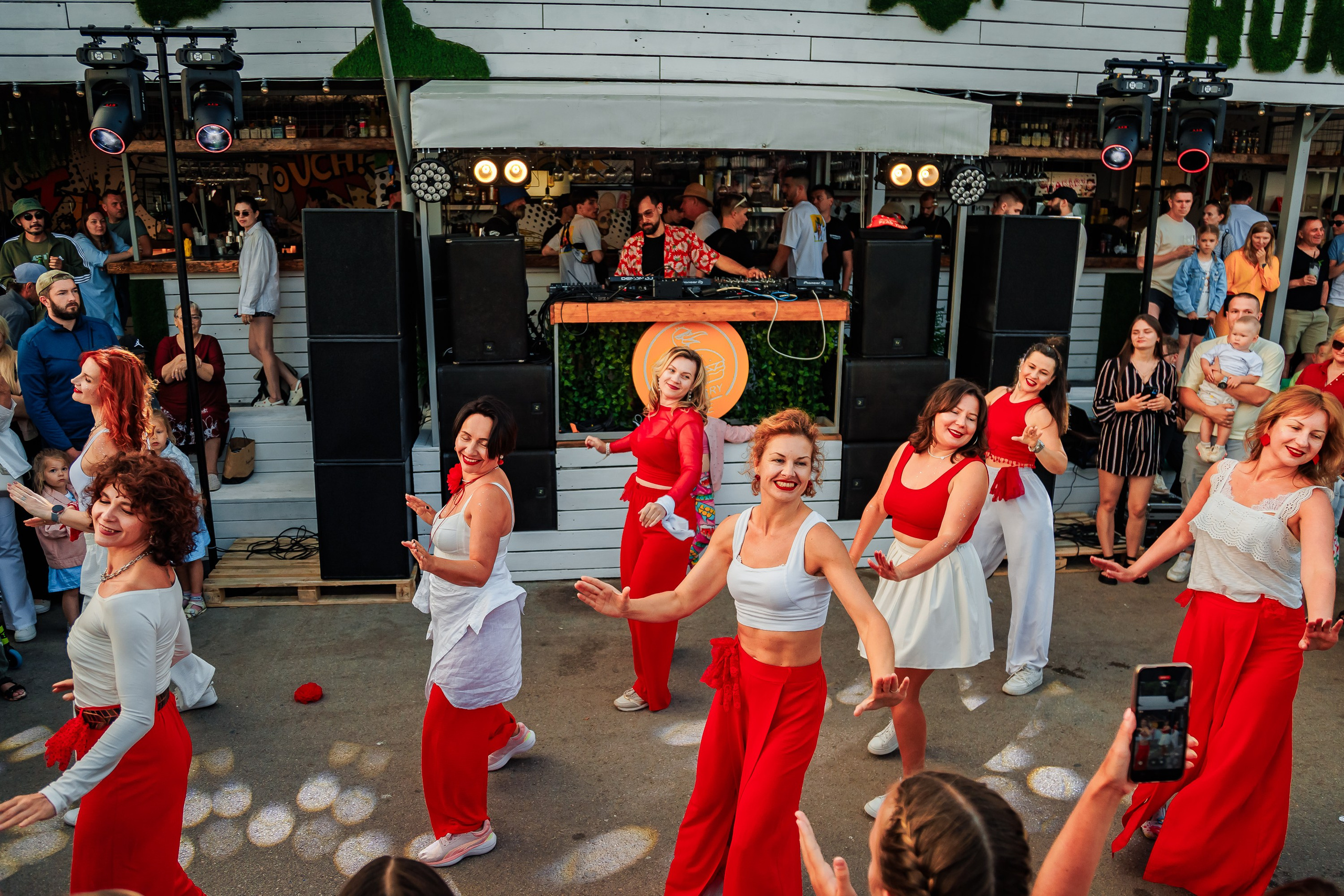 Открытие сезона в HUNGRY BIRD_Симеиз_Крым_14.06.2025. Аминов Руслан | Фотограф