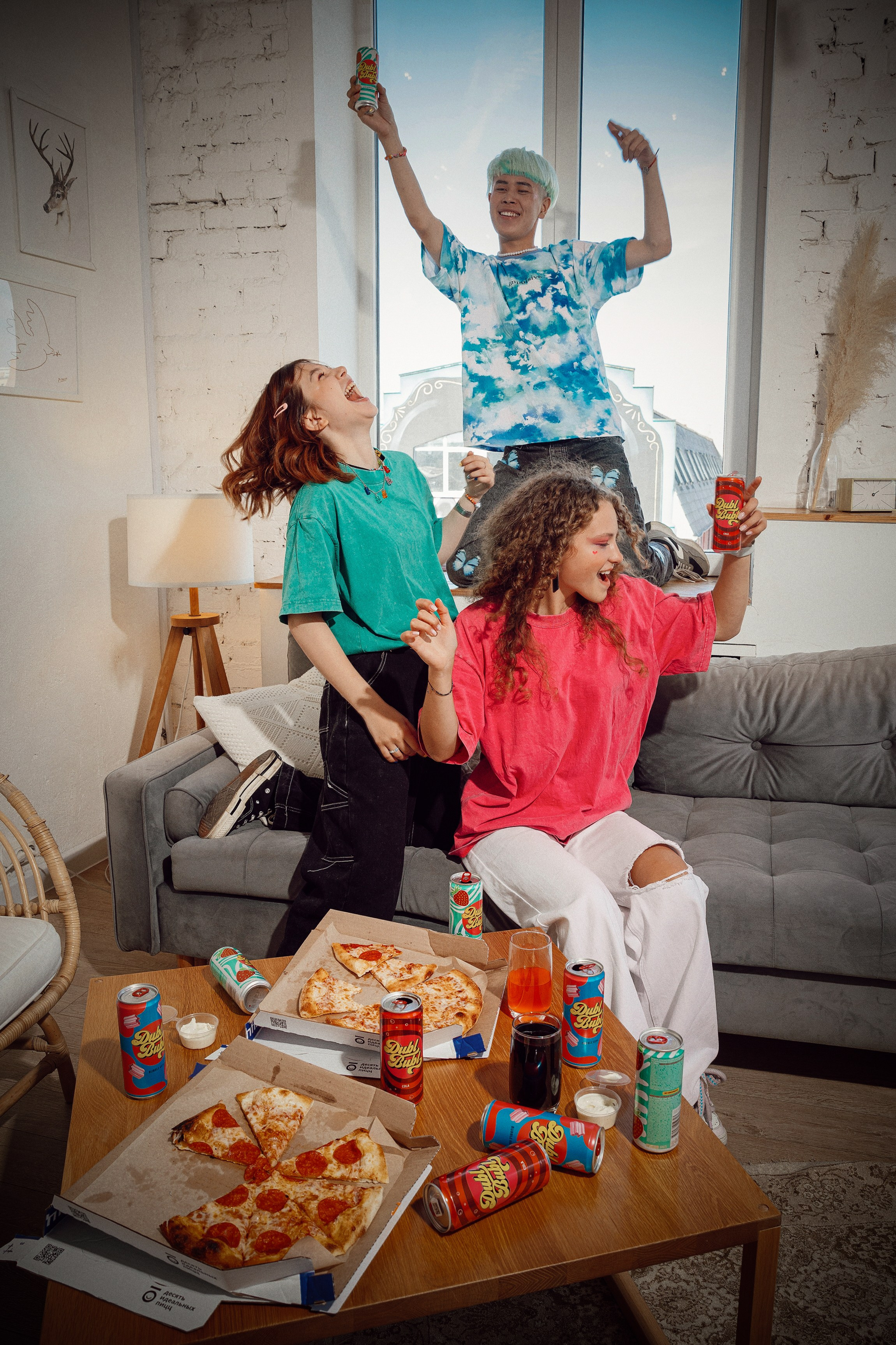 Продуктовая съемка Красногорск, фотосъёмка товара, съемка на маркетплейсы, контент для соцсетей, рекламная съемка напитков, фудфотограф Москва и СЗАО, Митино, Истра, Нахабино, сет дизайн, rich контент, съемка продукта с моделью молодежью, продуктовая съемка в стилистике тусовки, вспышка в лоб