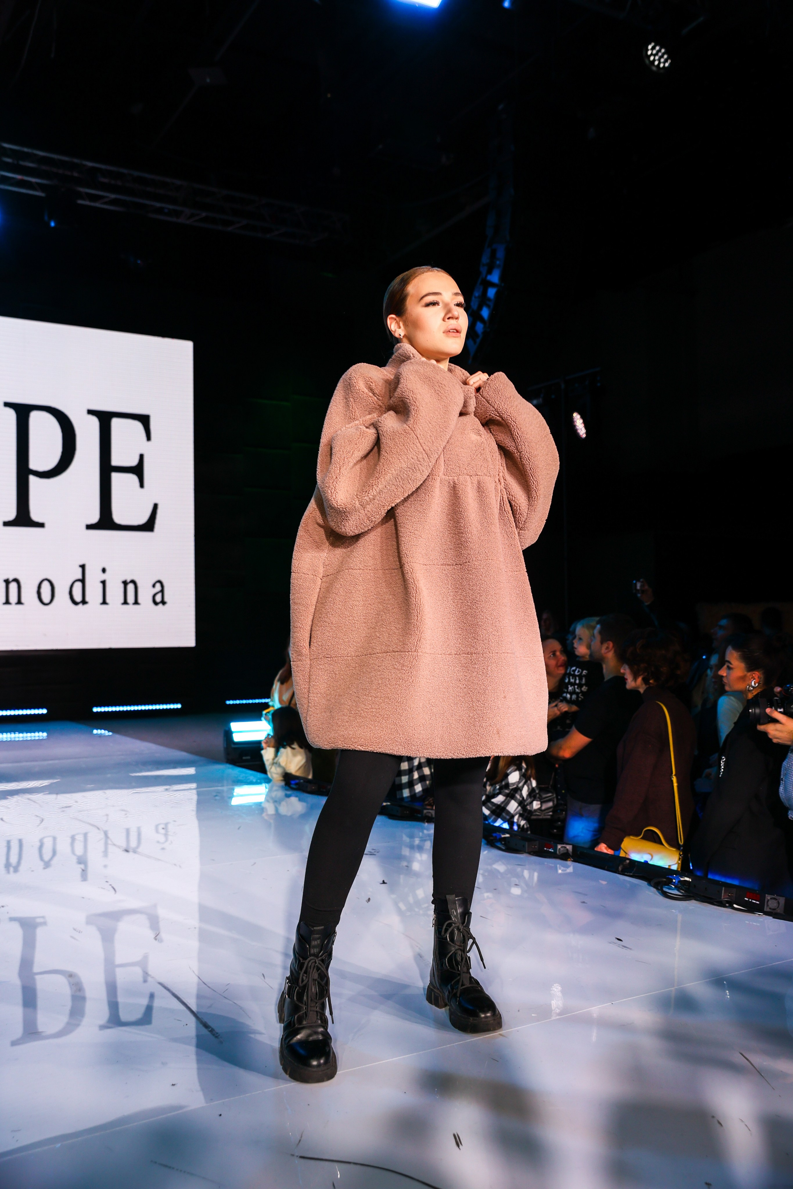 Показ мод MFFRUSSIA XII СЕЗОН. Свадебный и семейный фотограф Москва и Московская область