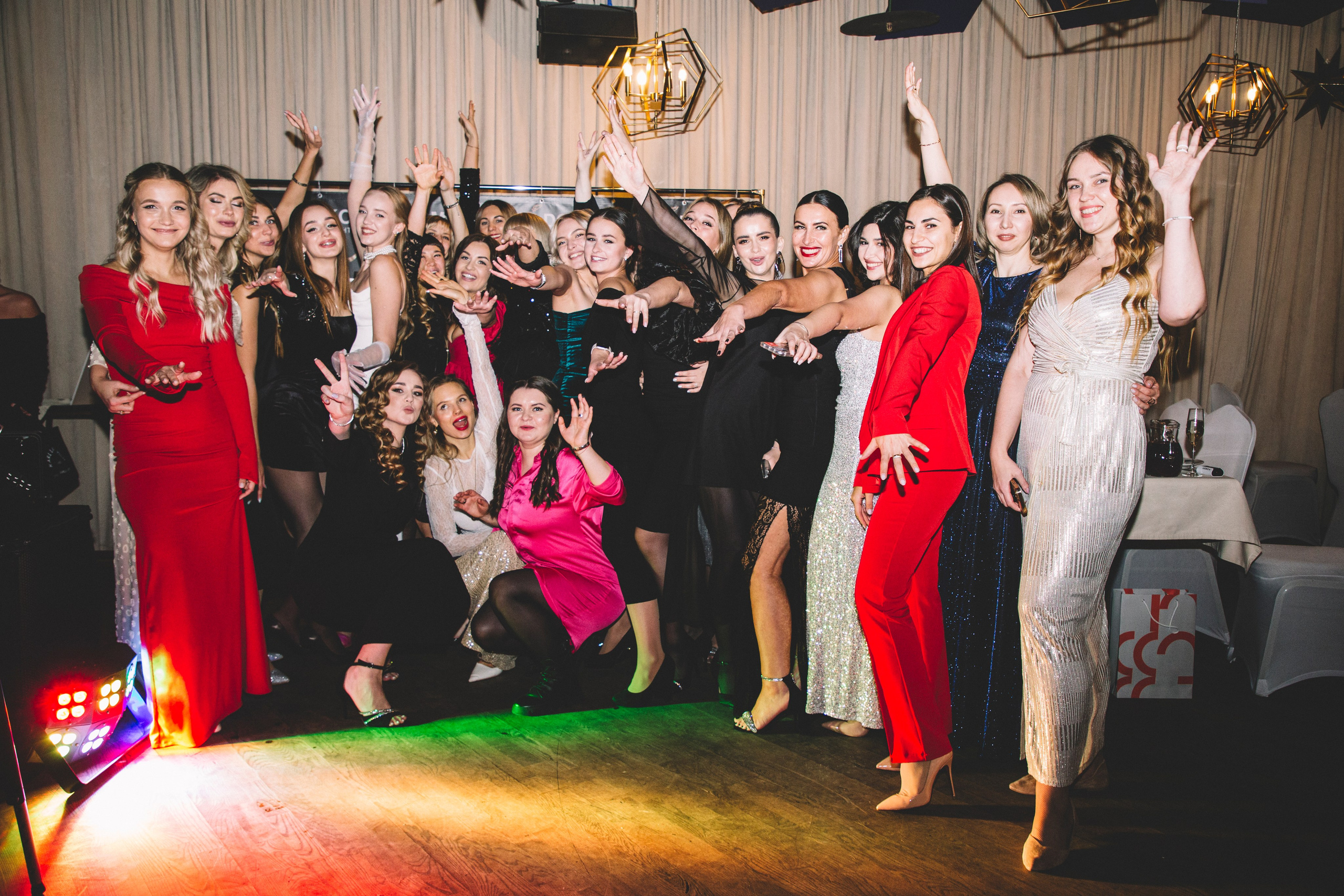 KOSMODOM. Портретный и свадебный фотограф Даня Похватова