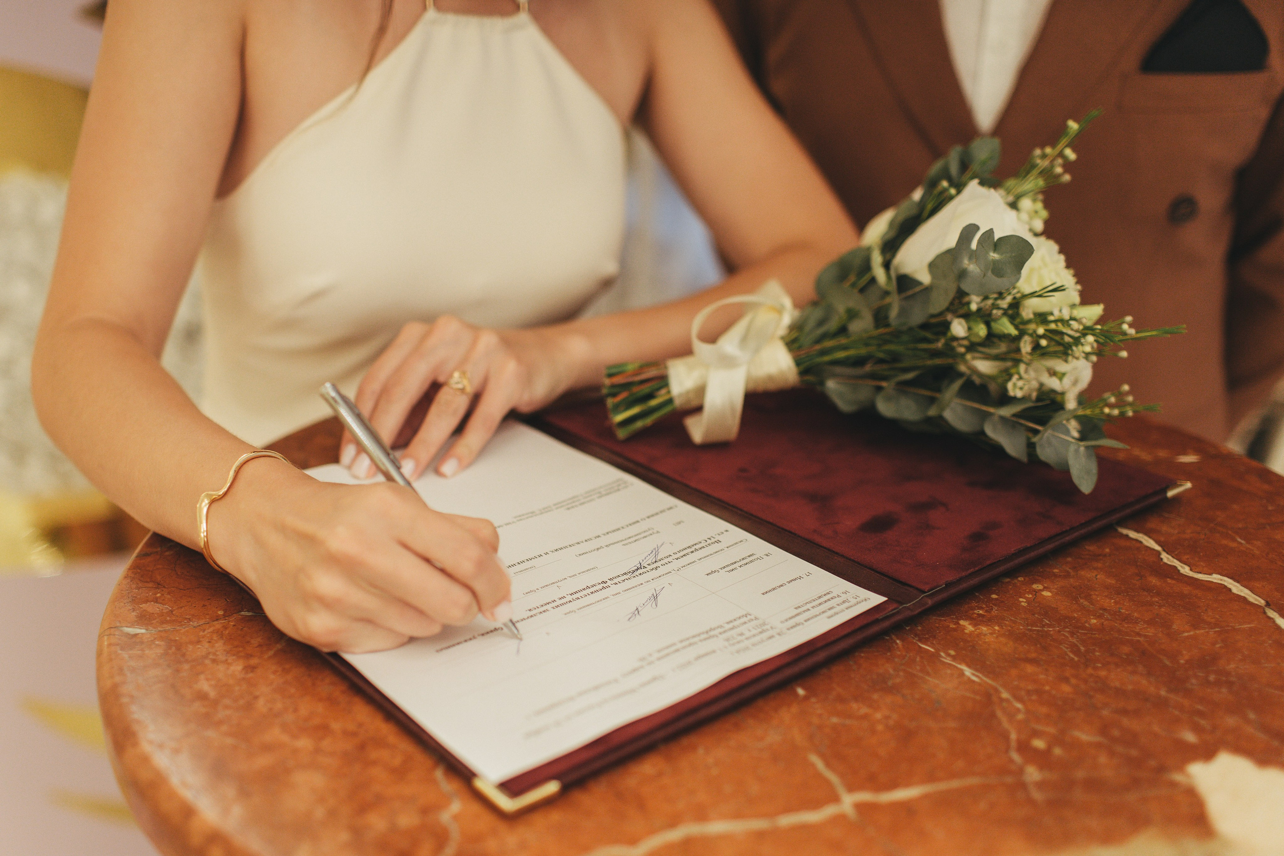 Настя & Костя. Роспись и прогулка. Семейный фотограф в Москве