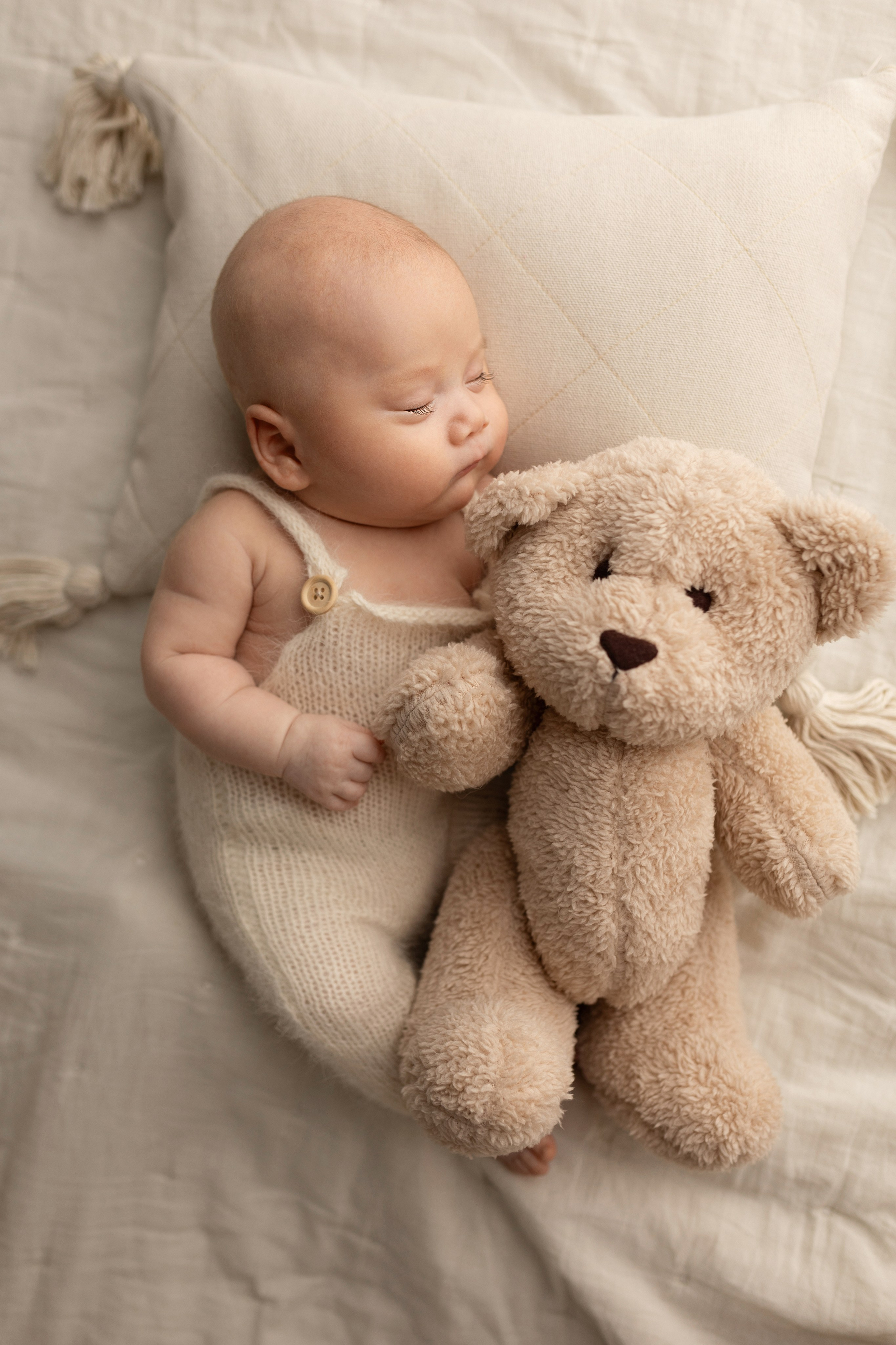 Айару и Амре. Лилия Алтухова — фотограф новорожденных в Москве и области